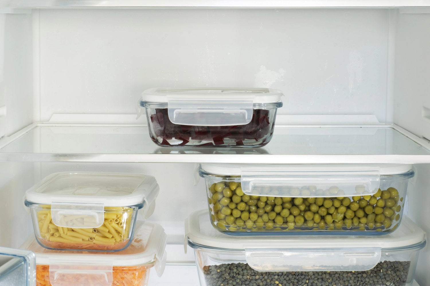 Bewahren Sie Ihre Lebensmittel stilvoll auf mit der Pebbly Glas Vorratsdose (40cl) – hitzebeständig, luftdicht und platzsparend für jede Küche.