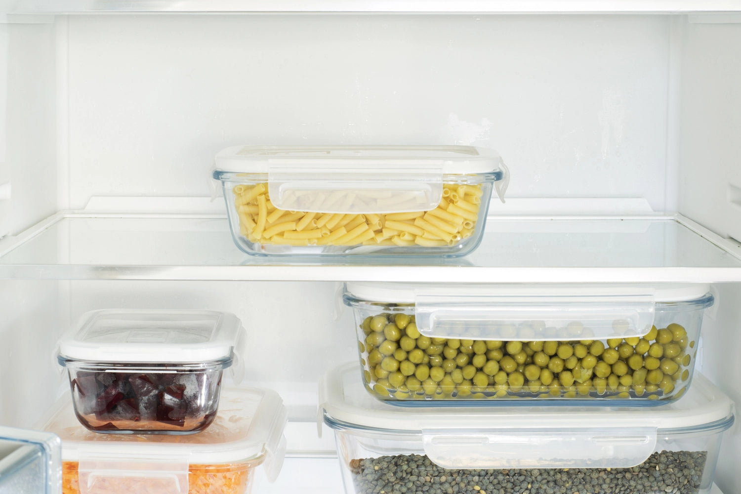 Entdecken Sie die Pebbly Glas Vorratsdose (65cl) mit Ventil – ideal für die frische Aufbewahrung von Lebensmitteln. Hitzebeständig, platzsparend und nachhaltig!