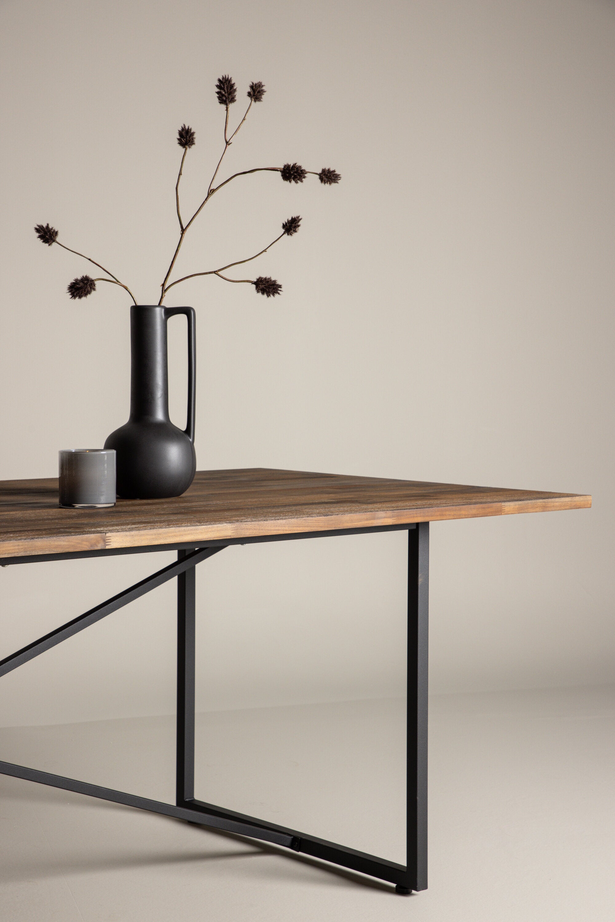 Padang Tisch in Natur präsentiert im Onlineshop von KAQTU Design AG. Esstisch ist von Venture Home