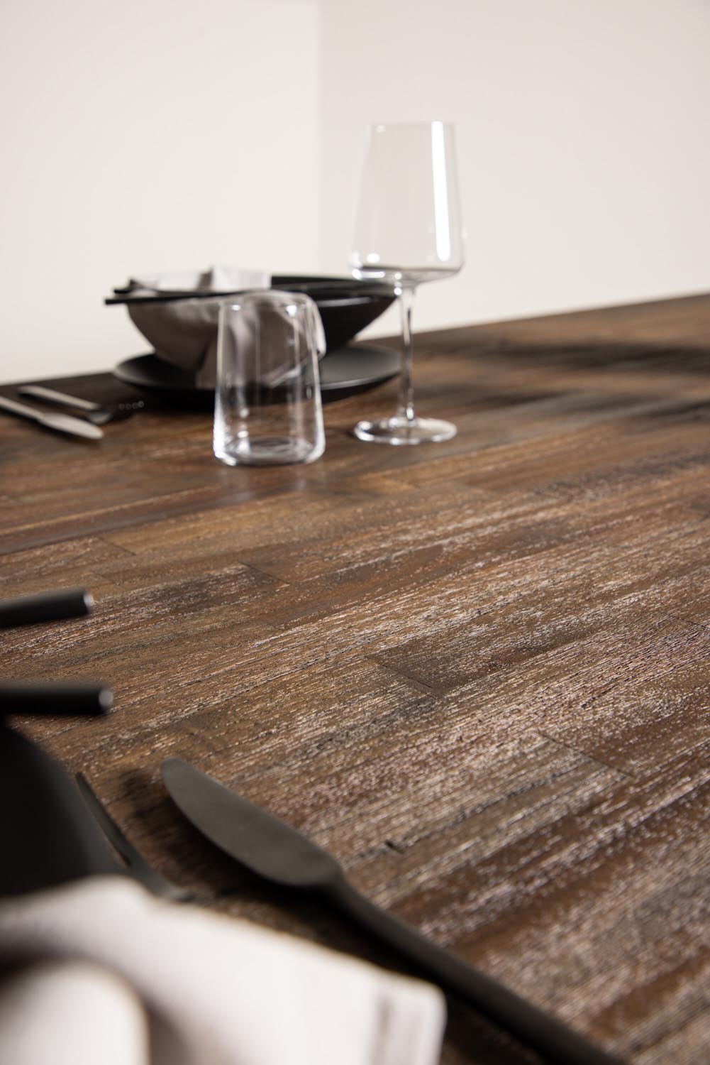 Padang Tisch in Natur präsentiert im Onlineshop von KAQTU Design AG. Esstisch ist von Venture Home