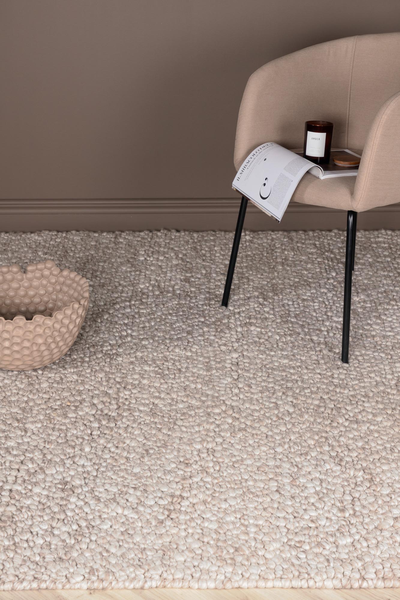 Jajru Teppich in Beige präsentiert im Onlineshop von KAQTU Design AG. Teppich ist von Venture Home