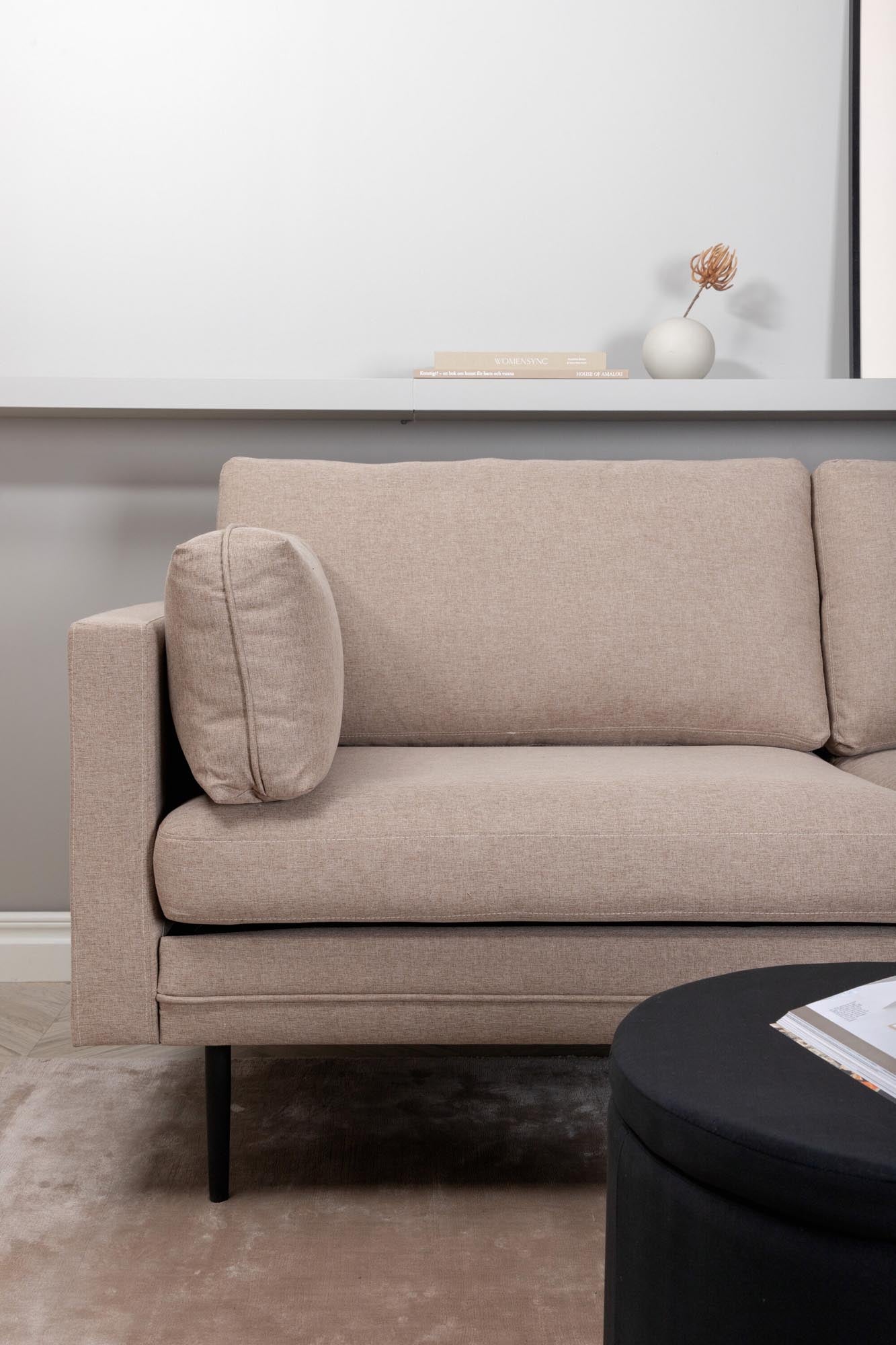 Boom Sofa in Braun/Schwarz präsentiert im Onlineshop von KAQTU Design AG. 3er Sofa ist von Venture Home