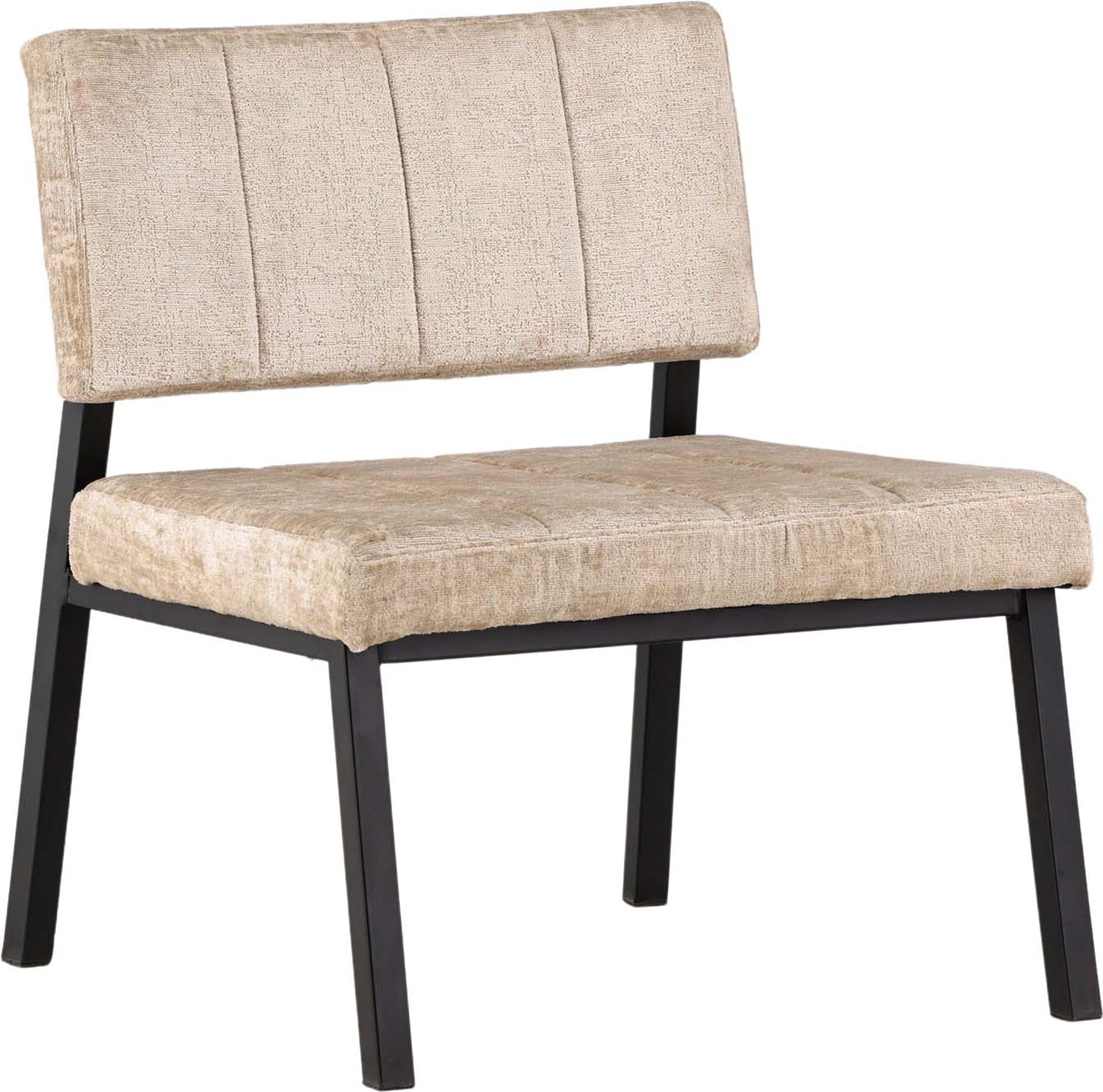 Monett Sessel von Venture Home: Eleganter Samt, robuste Metallbeine und skandinavisches Design für stilvolle Wohnräume.