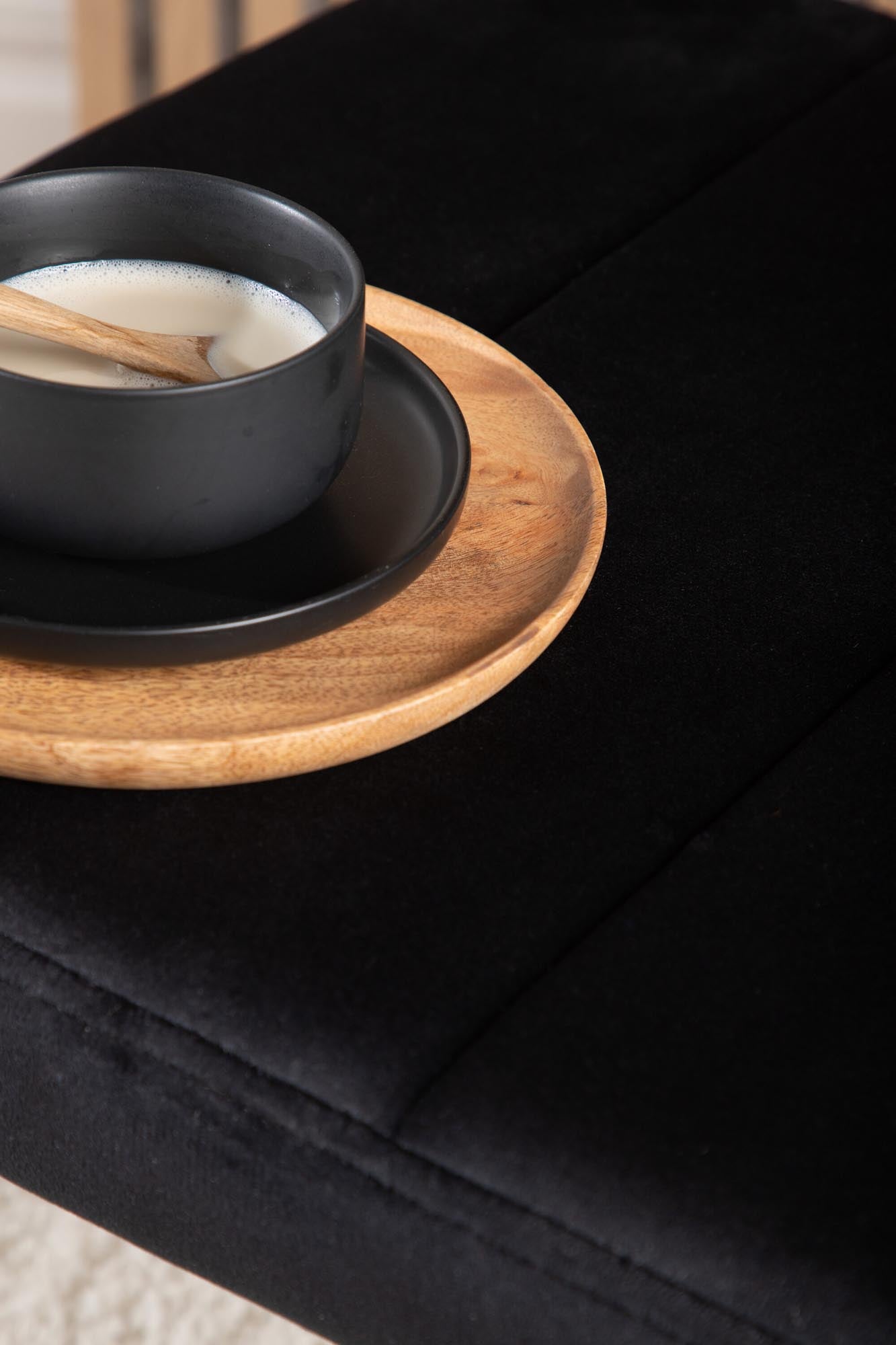 Monett Sessel in Schwarz präsentiert im Onlineshop von KAQTU Design AG. Sessel ist von Venture Home