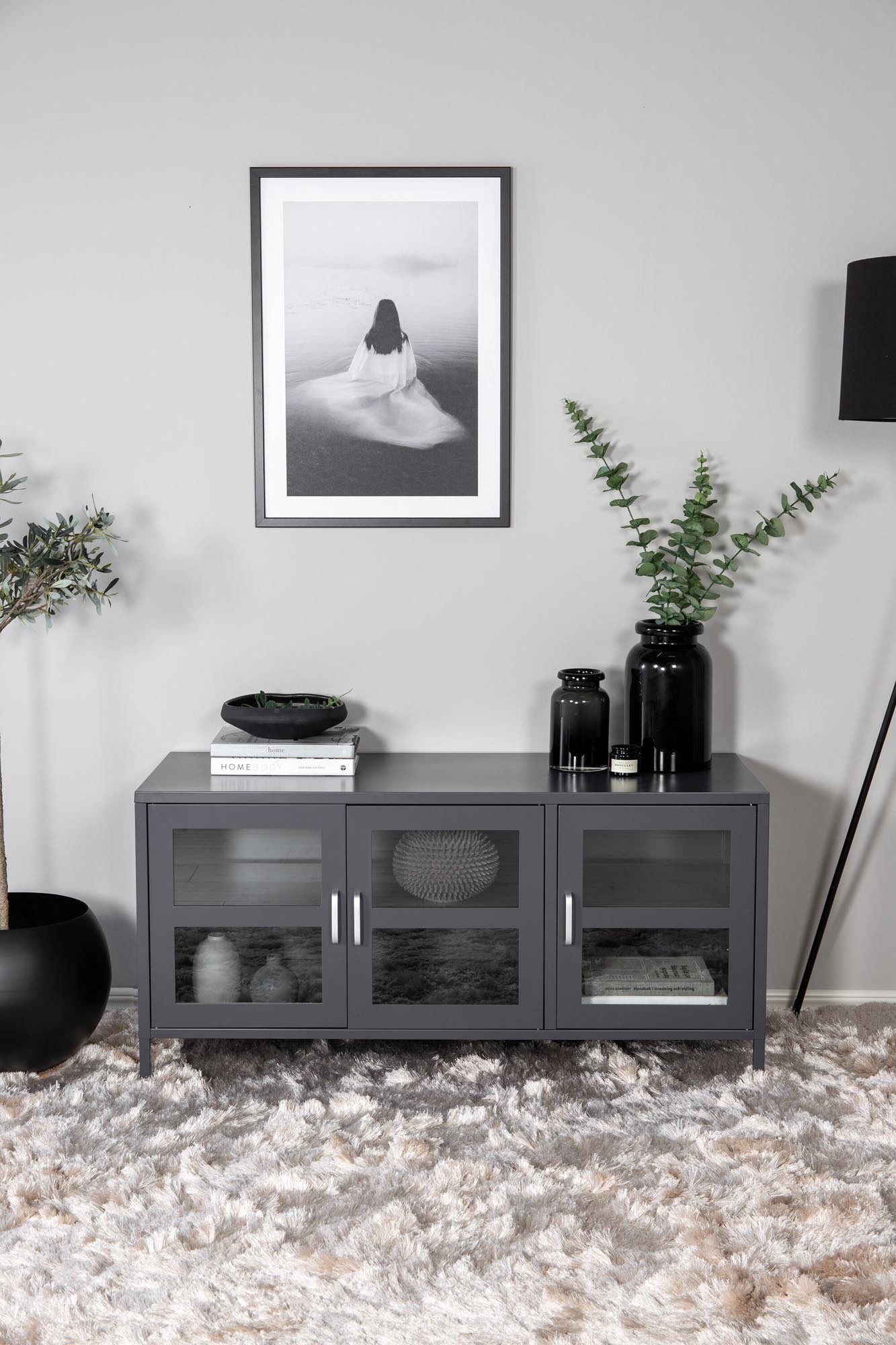 Acero TV-Kommode in Hellgrau präsentiert im Onlineshop von KAQTU Design AG. TV-Möbel ist von Venture Home