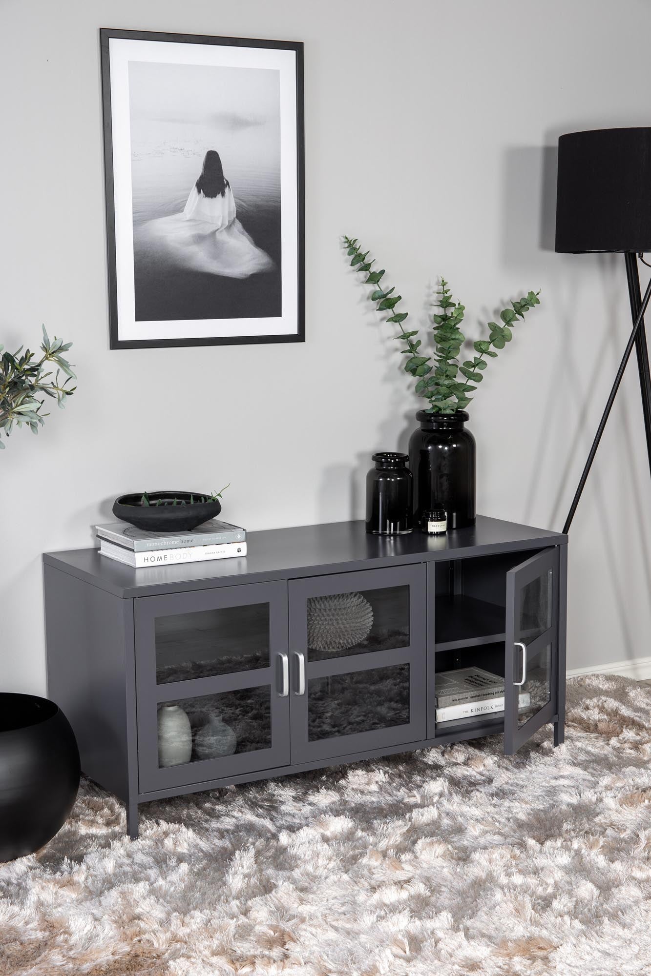 Acero TV-Kommode in Hellgrau präsentiert im Onlineshop von KAQTU Design AG. TV-Möbel ist von Venture Home
