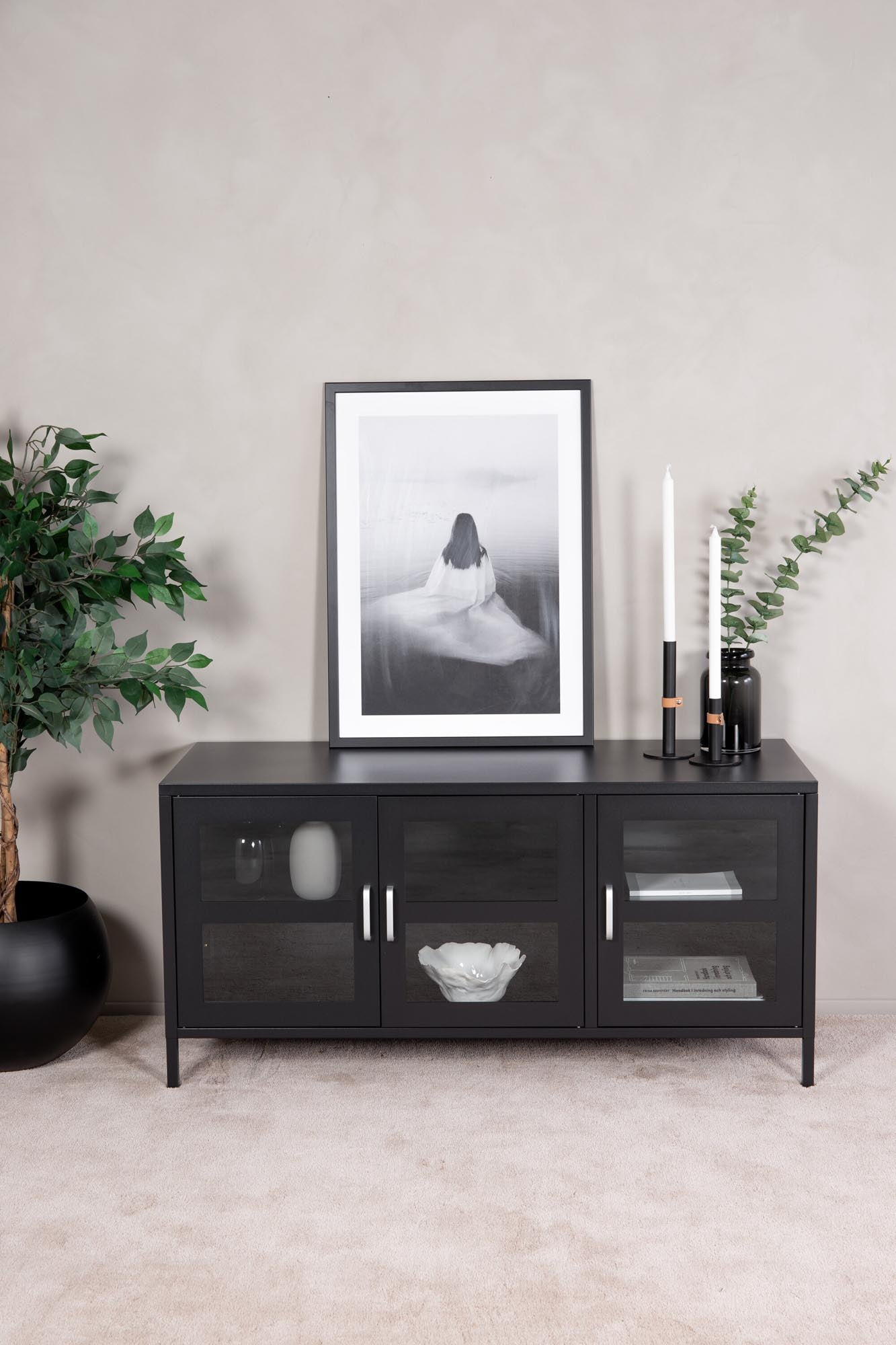 Acero TV-Kommode in Schwarz präsentiert im Onlineshop von KAQTU Design AG. TV-Möbel ist von Venture Home