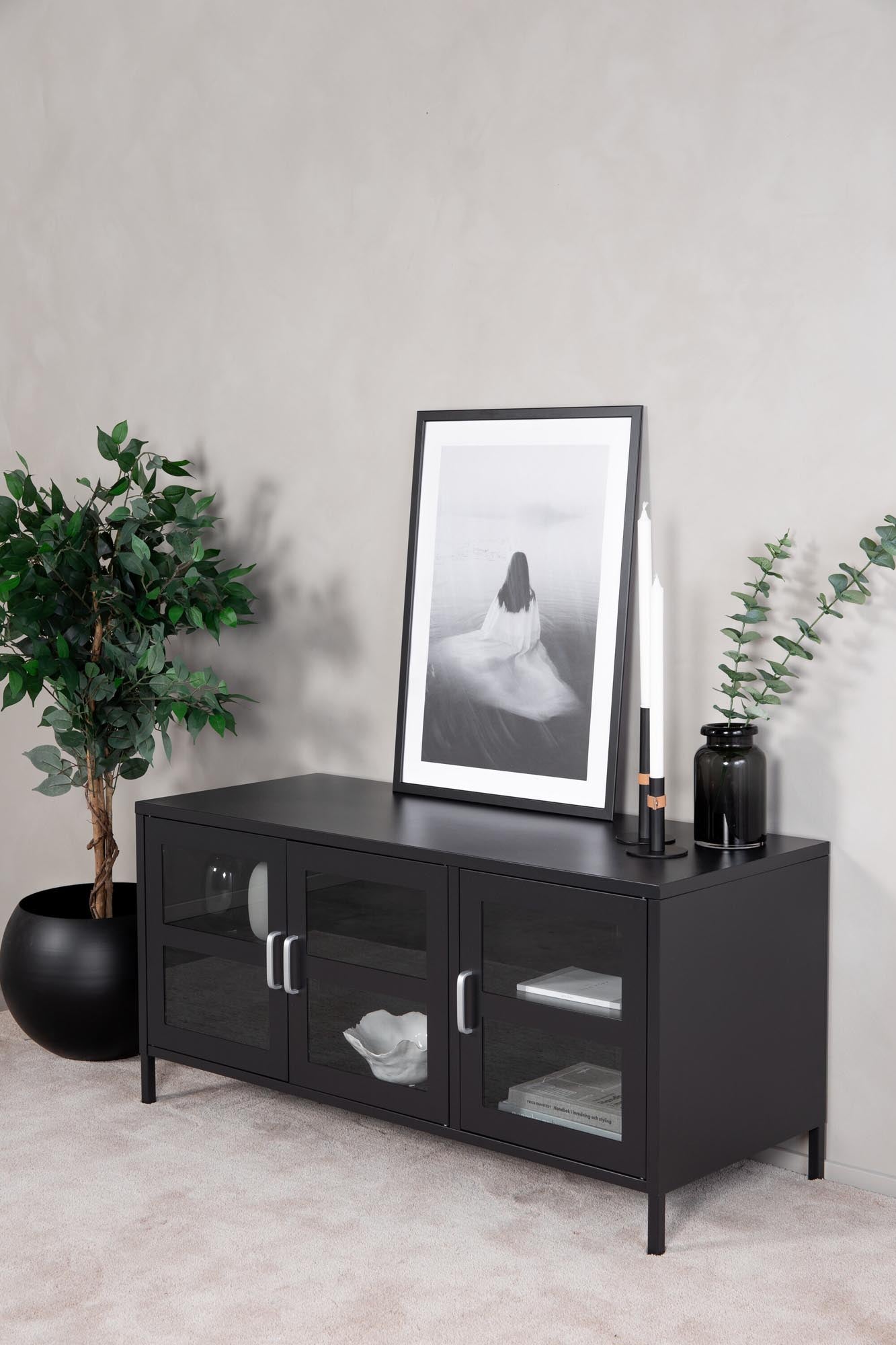 Acero TV-Kommode in Schwarz präsentiert im Onlineshop von KAQTU Design AG. TV-Möbel ist von Venture Home