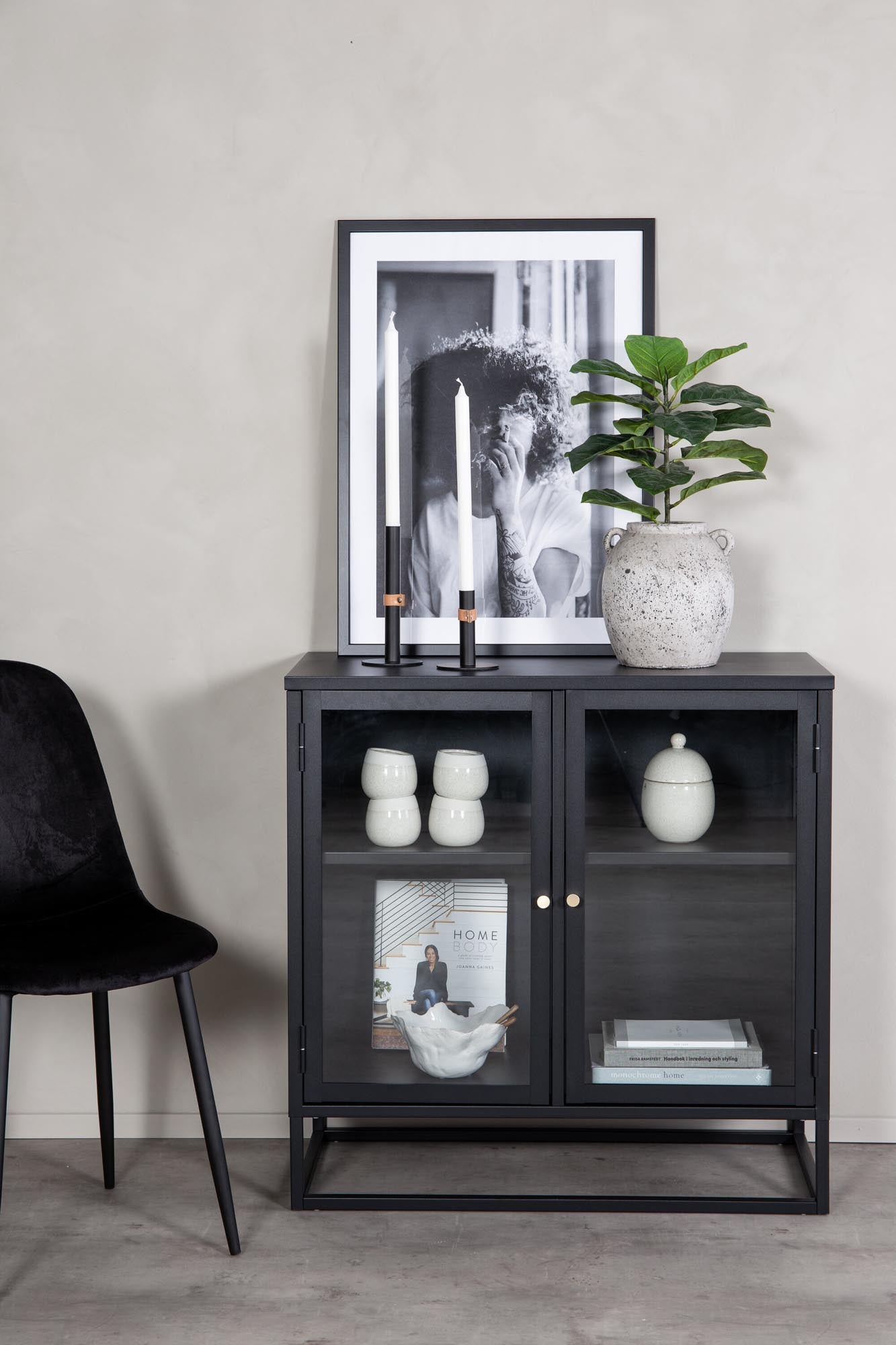 Will Kabinett in Schwarz präsentiert im Onlineshop von KAQTU Design AG. Cabinet ist von Venture Home