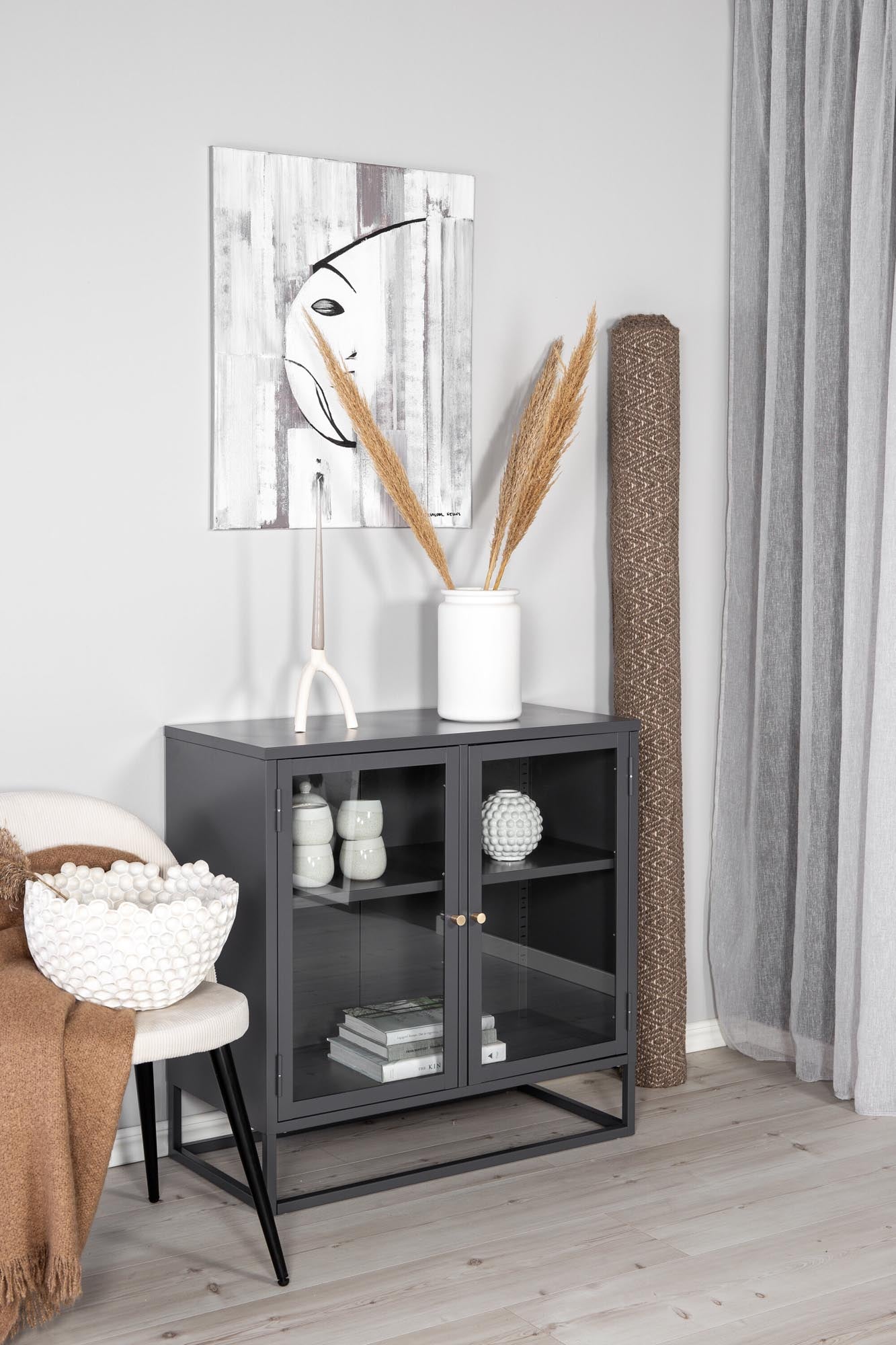 Will Kabinett in Grau präsentiert im Onlineshop von KAQTU Design AG. Cabinet ist von Venture Home