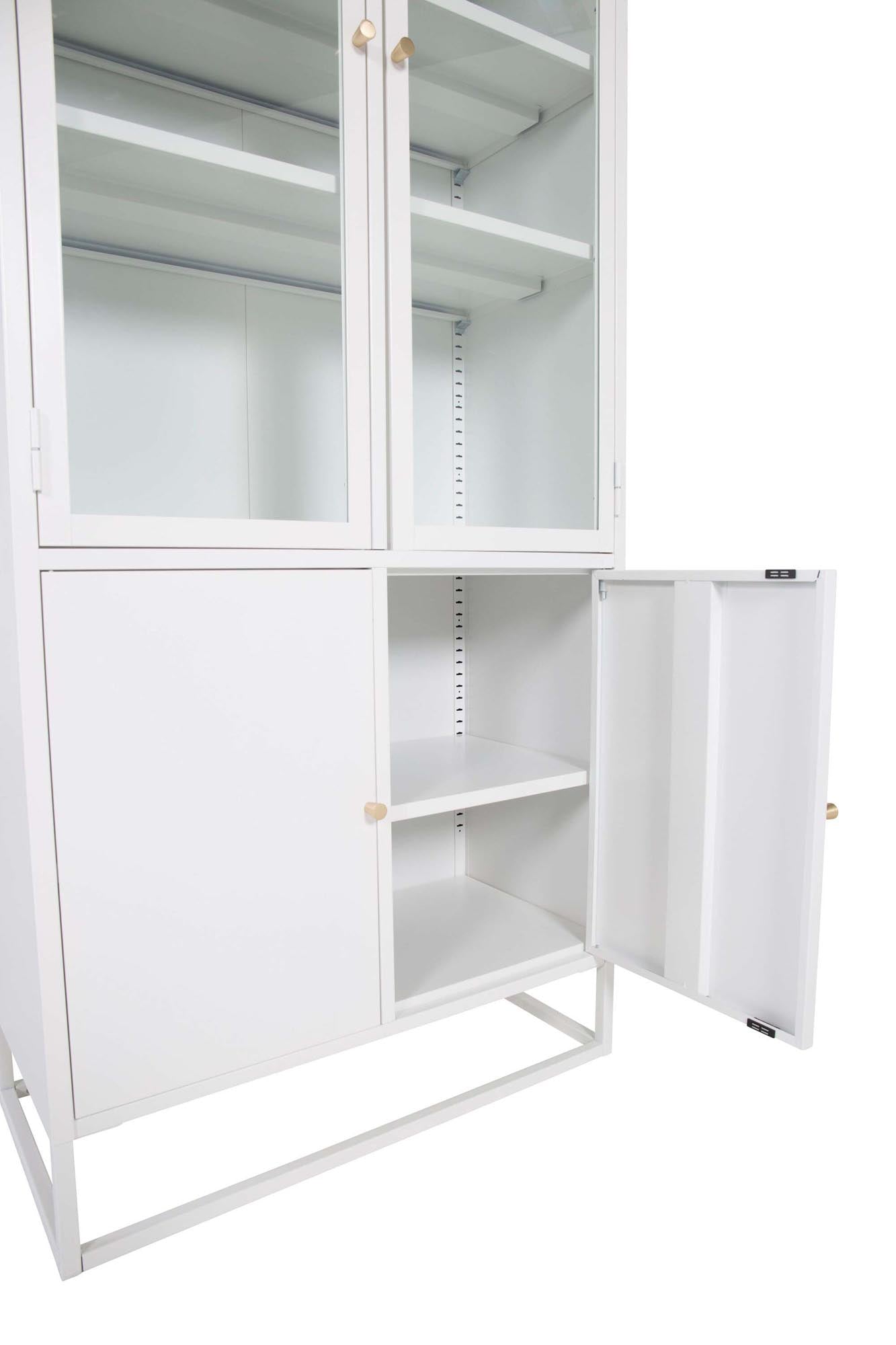 Will Kabinett in Weiss präsentiert im Onlineshop von KAQTU Design AG. Cabinet ist von Venture Home