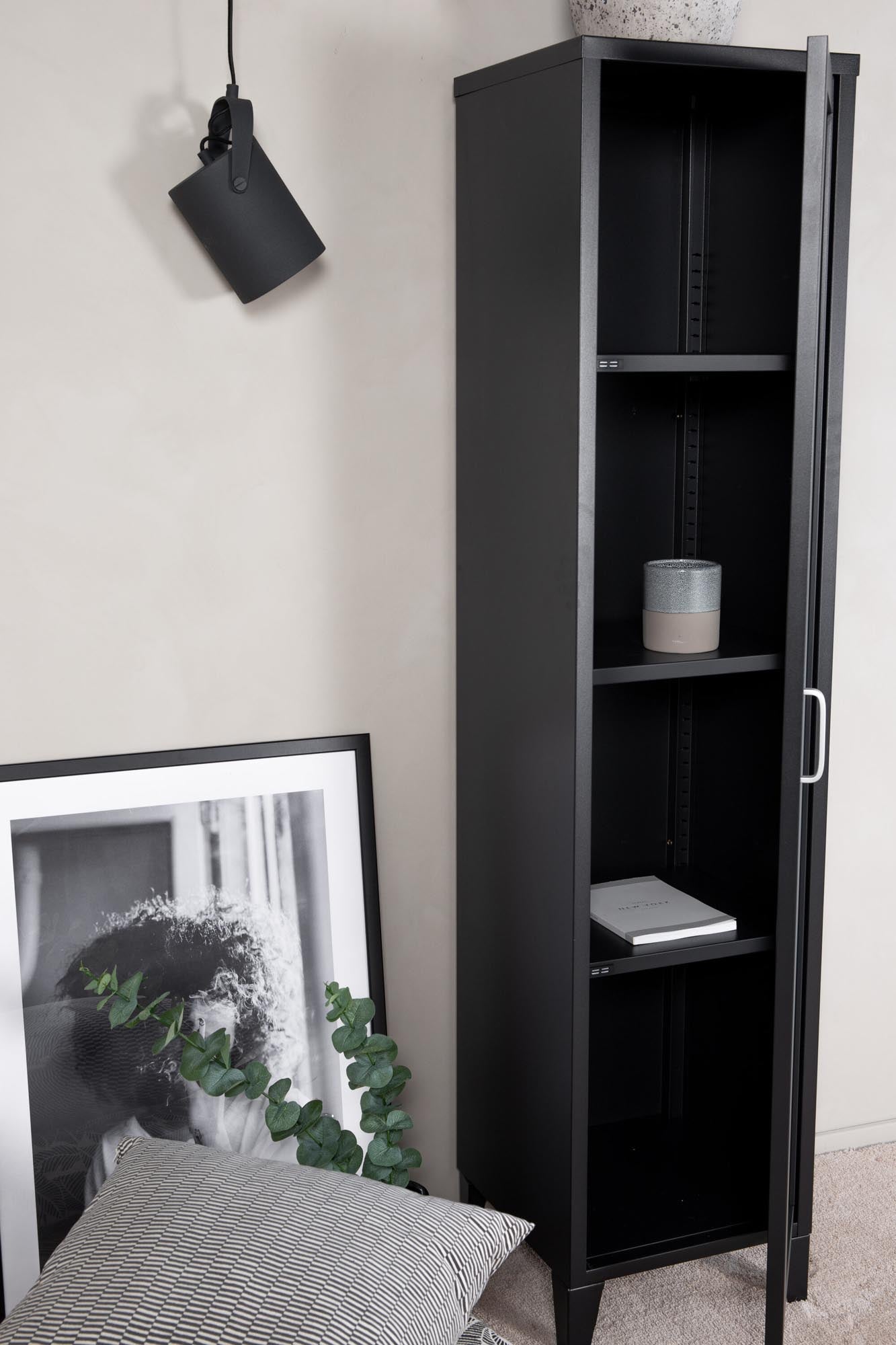 Elegantes Acero Cabinet von Venture Home: Hochwertiger Stahl, minimalistisches Design und praktische Aufbewahrungslösungen für jeden Raum.