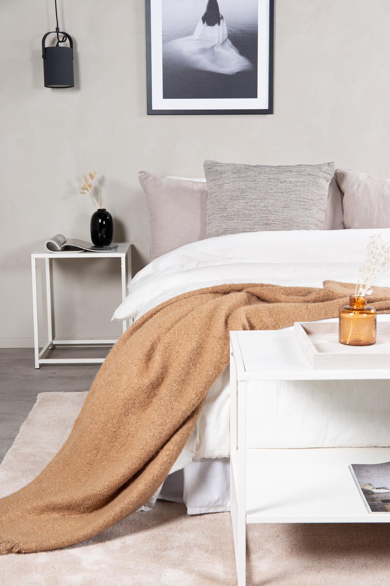 Staal Beistelltisch in Weiss präsentiert im Onlineshop von KAQTU Design AG. Beistelltisch ist von Venture Home