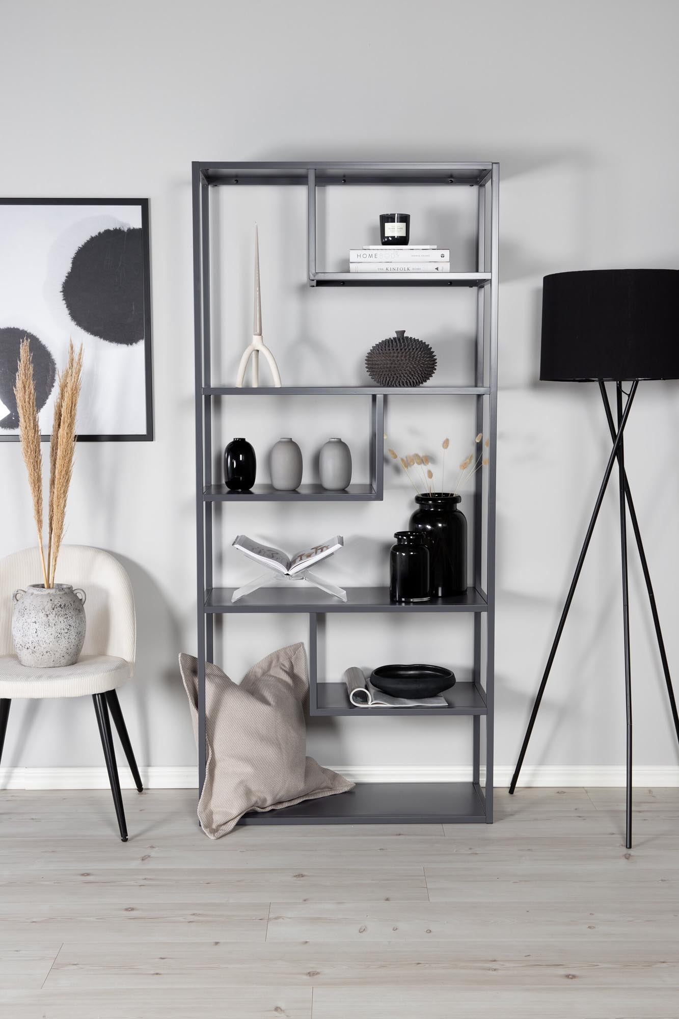 Staal Bücherregal in Hellgrau präsentiert im Onlineshop von KAQTU Design AG. Standregal ist von Venture Home