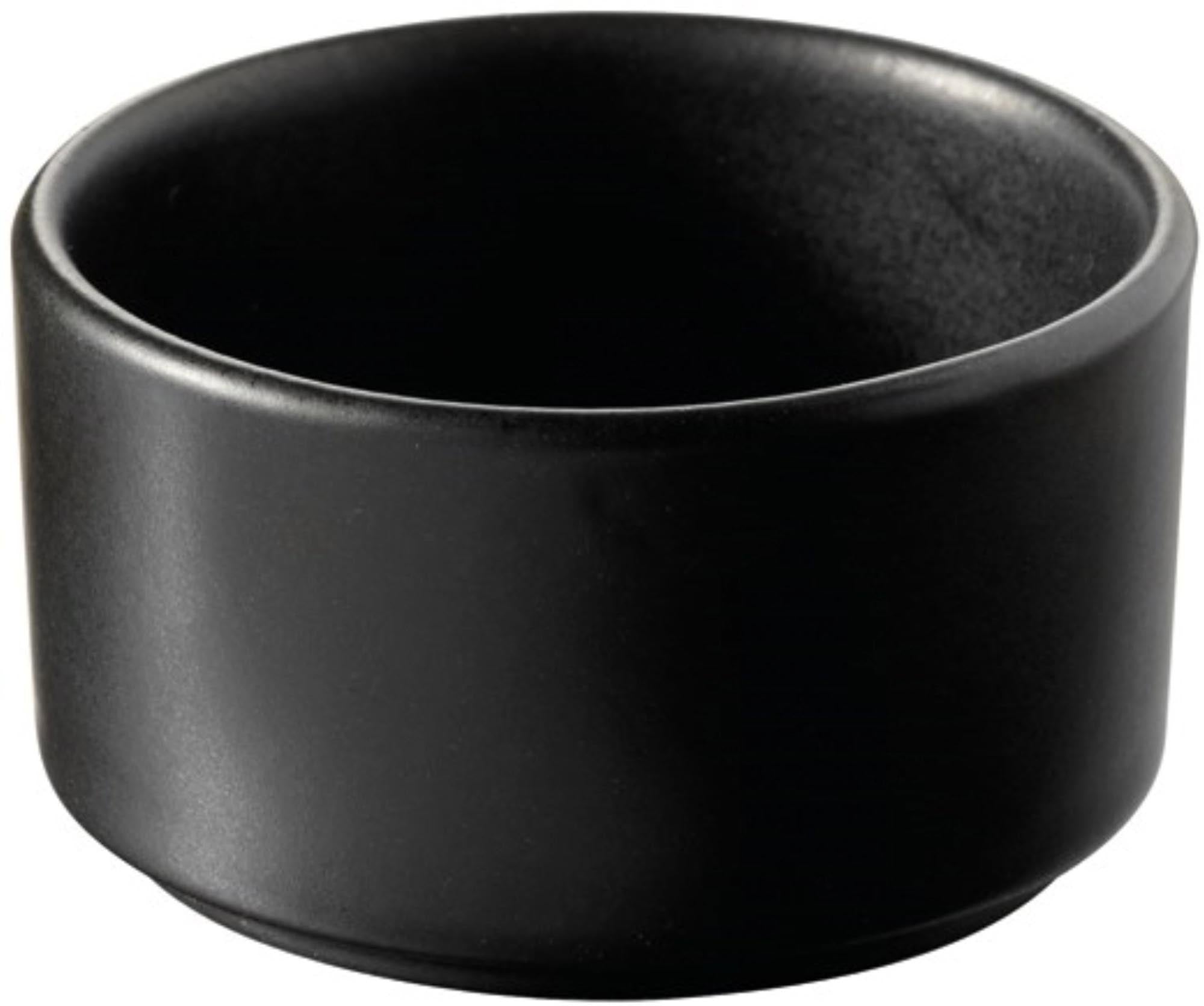 Elegantes, schwarzes Ramequin von Revol, Ø 6,5 cm, ideal für Aufläufe, Soufflés und Desserts. Robust, pflegeleicht, stilvoll.