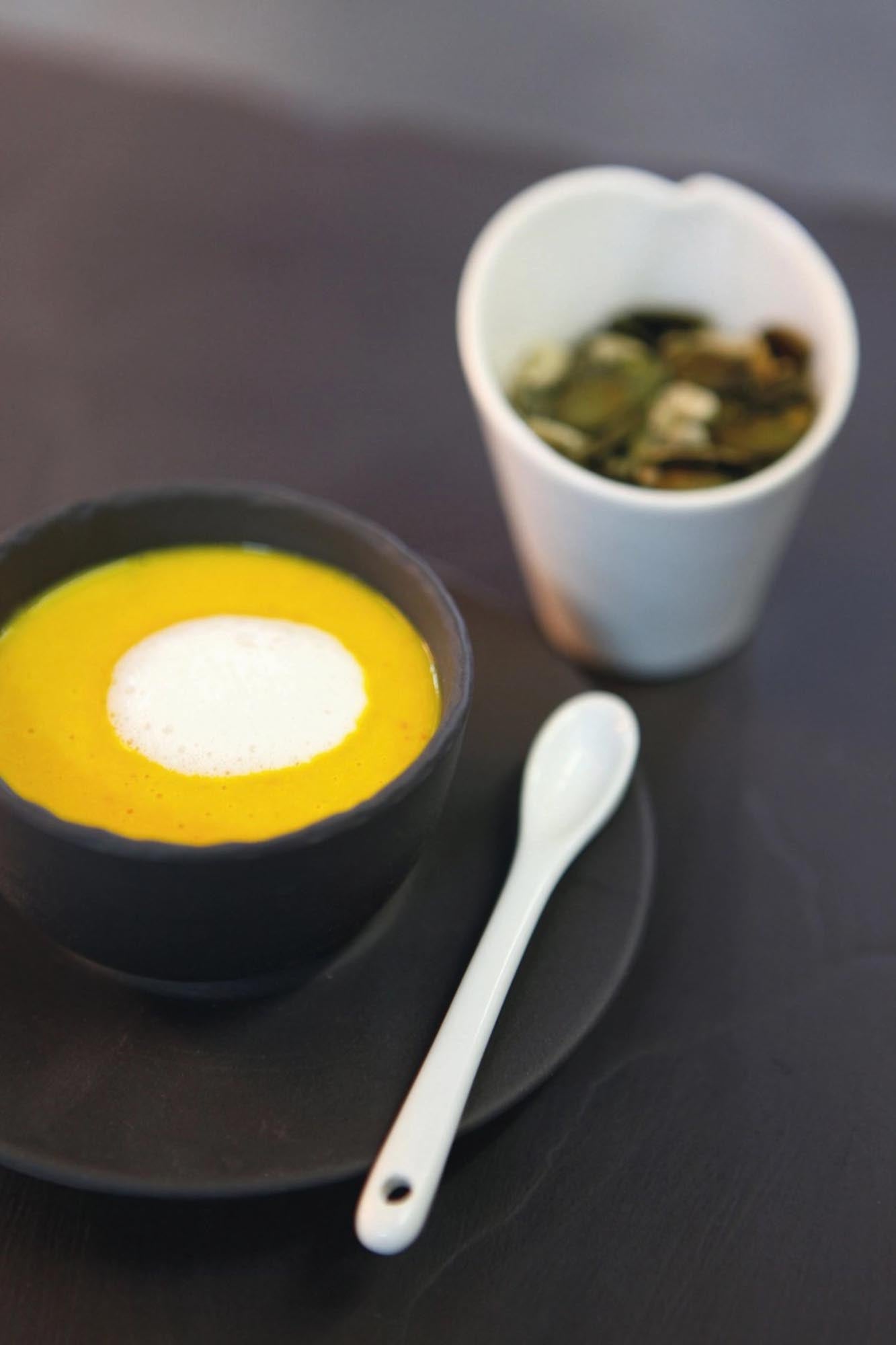 Revol Mini-Schüssel 8 cl: Schiefer-Look für edle Tischarrangements.