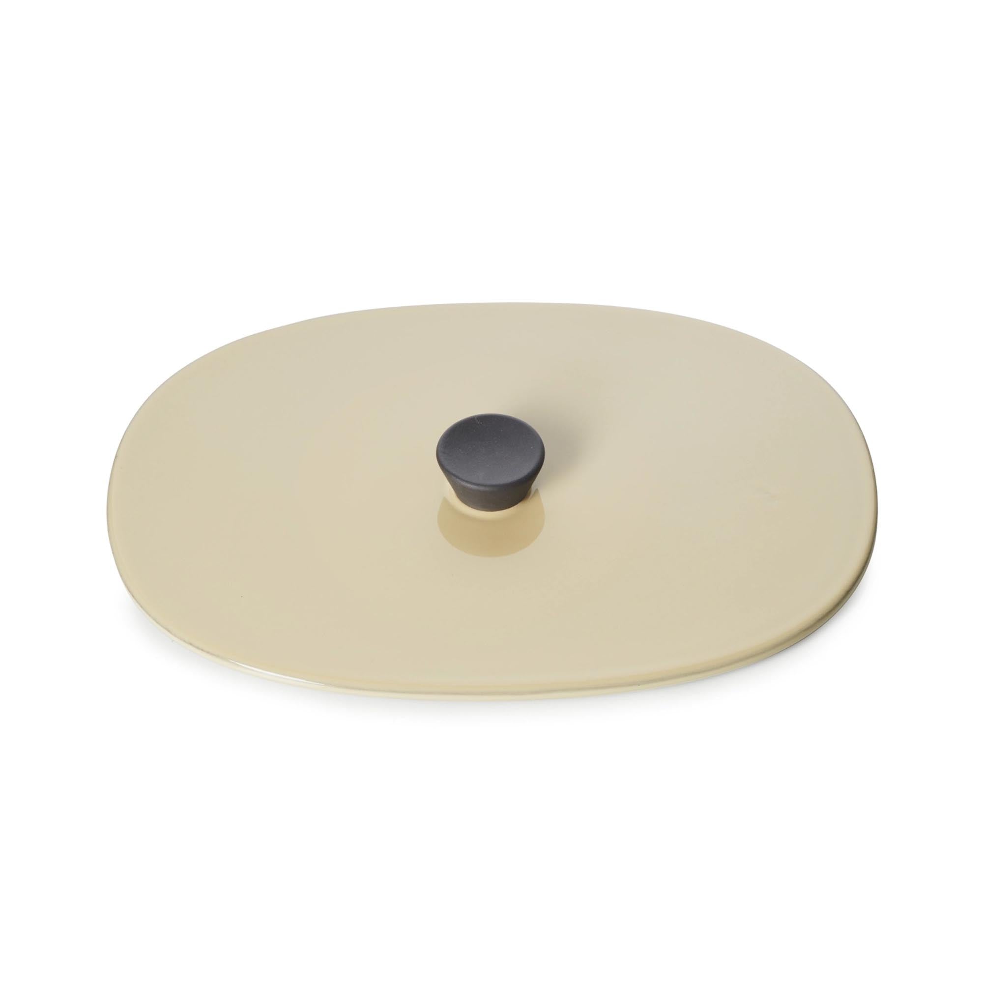 Eleganter Porzellan-Deckel in Muskatnuss, 19x13 cm, von Revol. Perfekt für Backen, spülmaschinenfest, stilvoll und funktional.