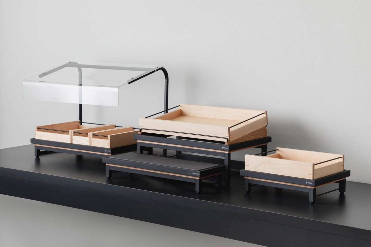 En Scene Mobile Spit Guard Matt Black Metal, Acrylic