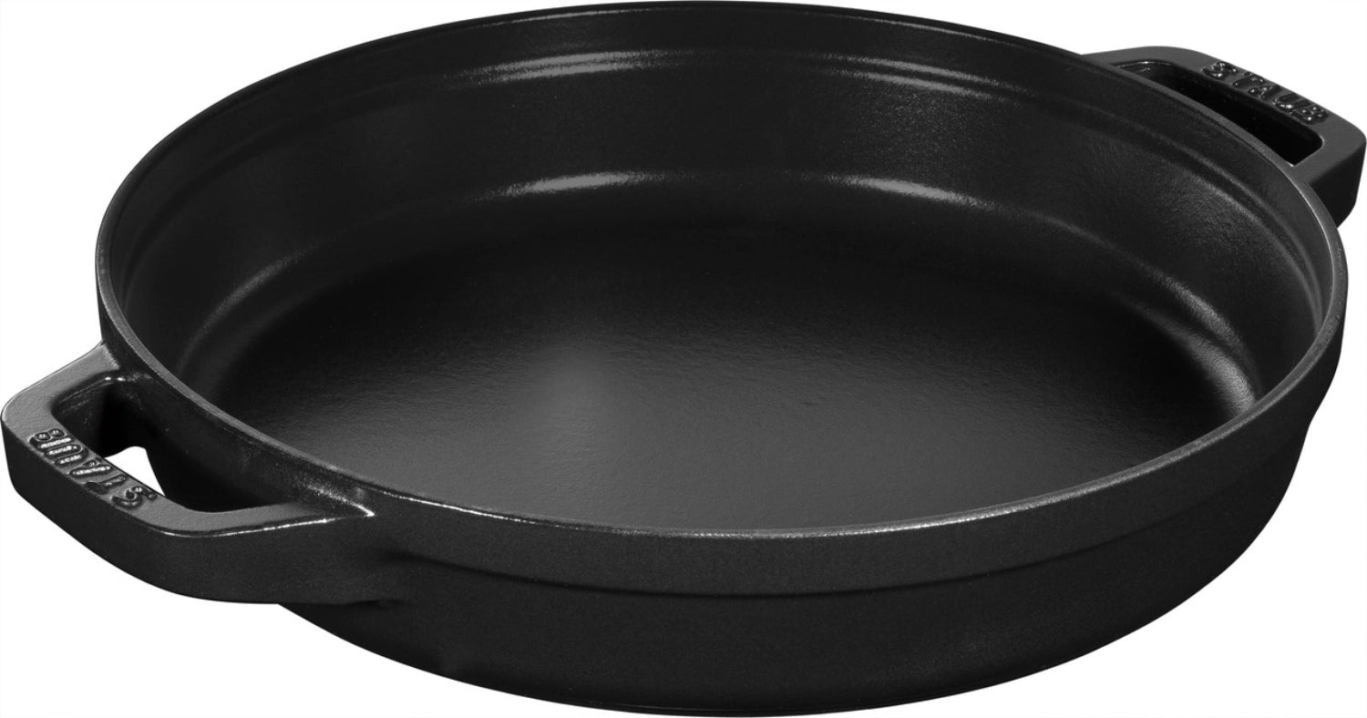 Schwarzes, rundes Cocotte-Set mit 4 Teilen, 24 cm, stapelbar – ideal für stilvolles Kochen und ansprechende Serviermöglichkeiten.