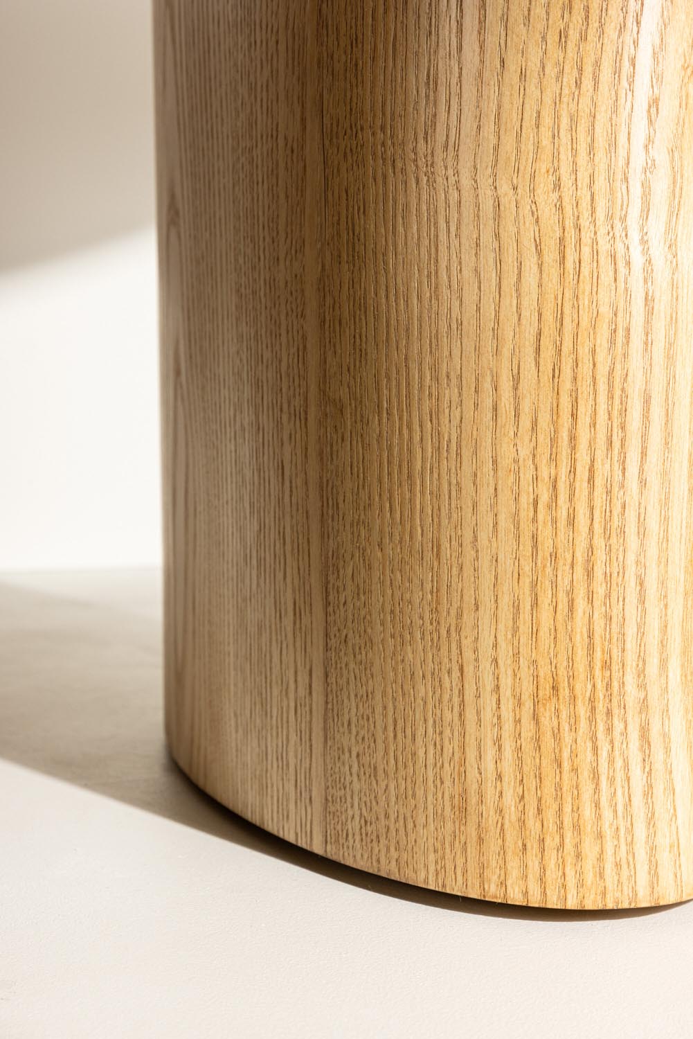Isolde Esstisch in Natur präsentiert im Onlineshop von KAQTU Design AG. Esstisch ist von Venture Home