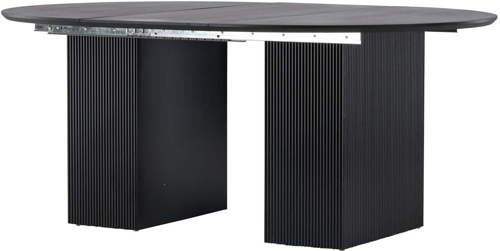 Entdecken Sie den Matilda Esstisch von Venture Home: Ausziehbar, stilvoll und langlebig. Perfekt für Familienessen und festliche Anlässe.