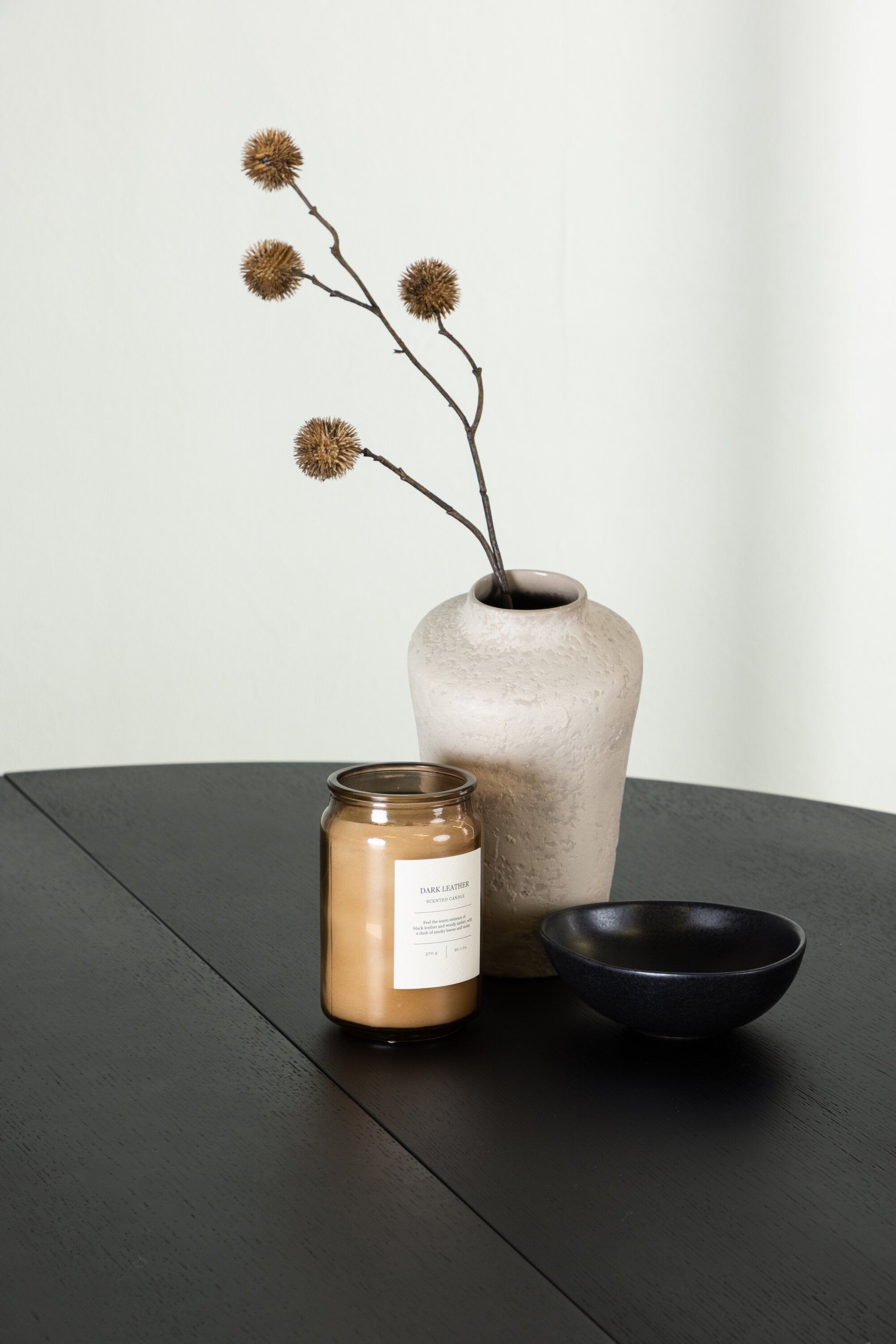 Matilda Esstisch ausziehbar in Schwarz präsentiert im Onlineshop von KAQTU Design AG. Esstisch ist von Venture Home