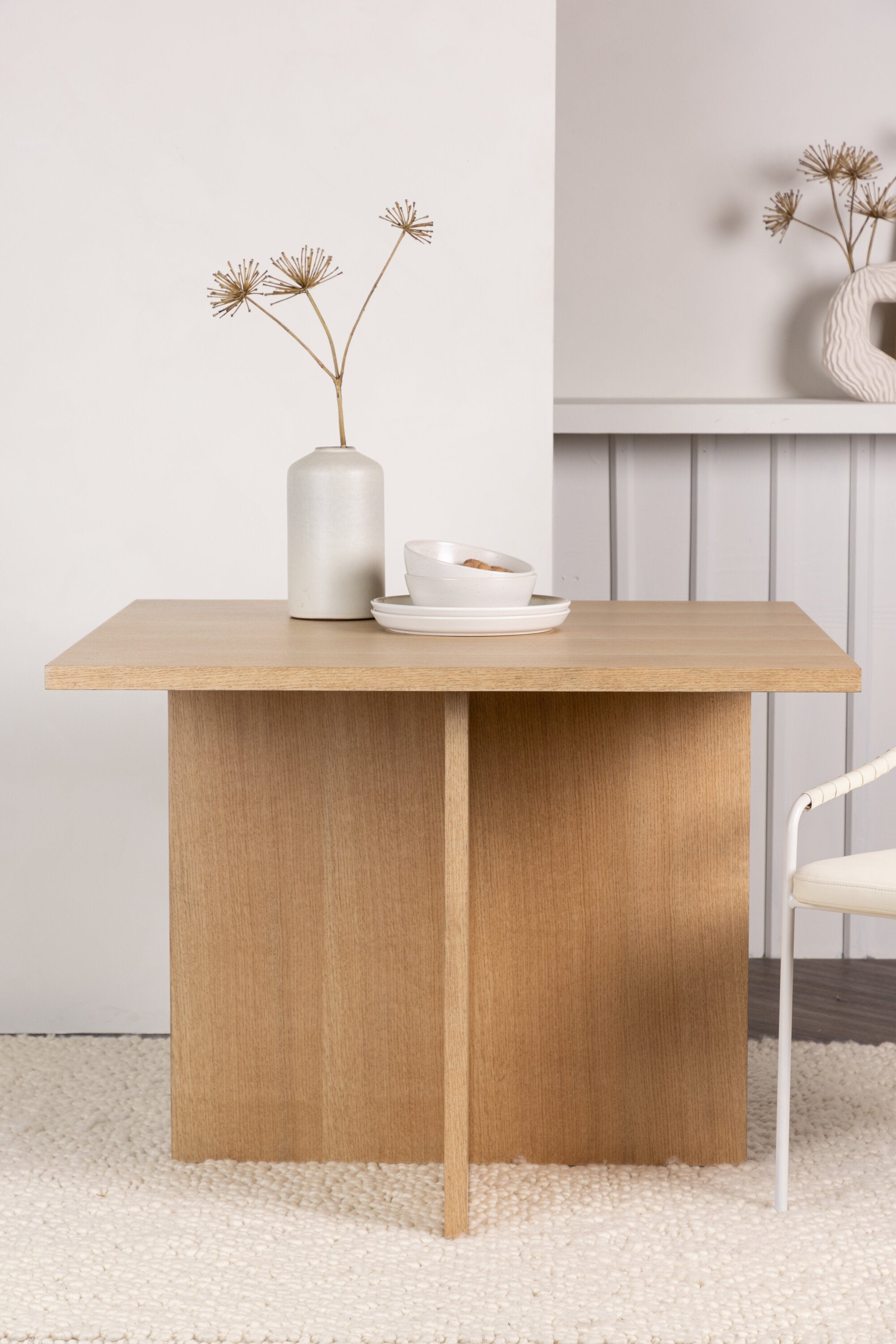 Leo Tisch in Natur präsentiert im Onlineshop von KAQTU Design AG. Esstisch ist von Venture Home