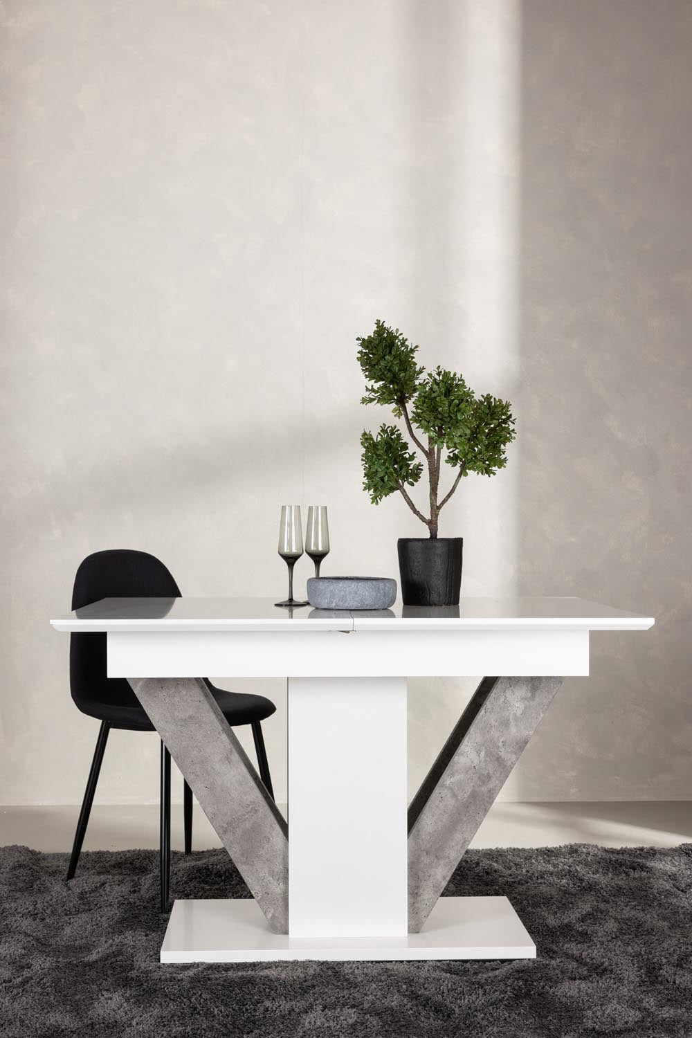 Disa Esstisch ausziehbar in Weiss präsentiert im Onlineshop von KAQTU Design AG. Esstisch ist von Venture Home