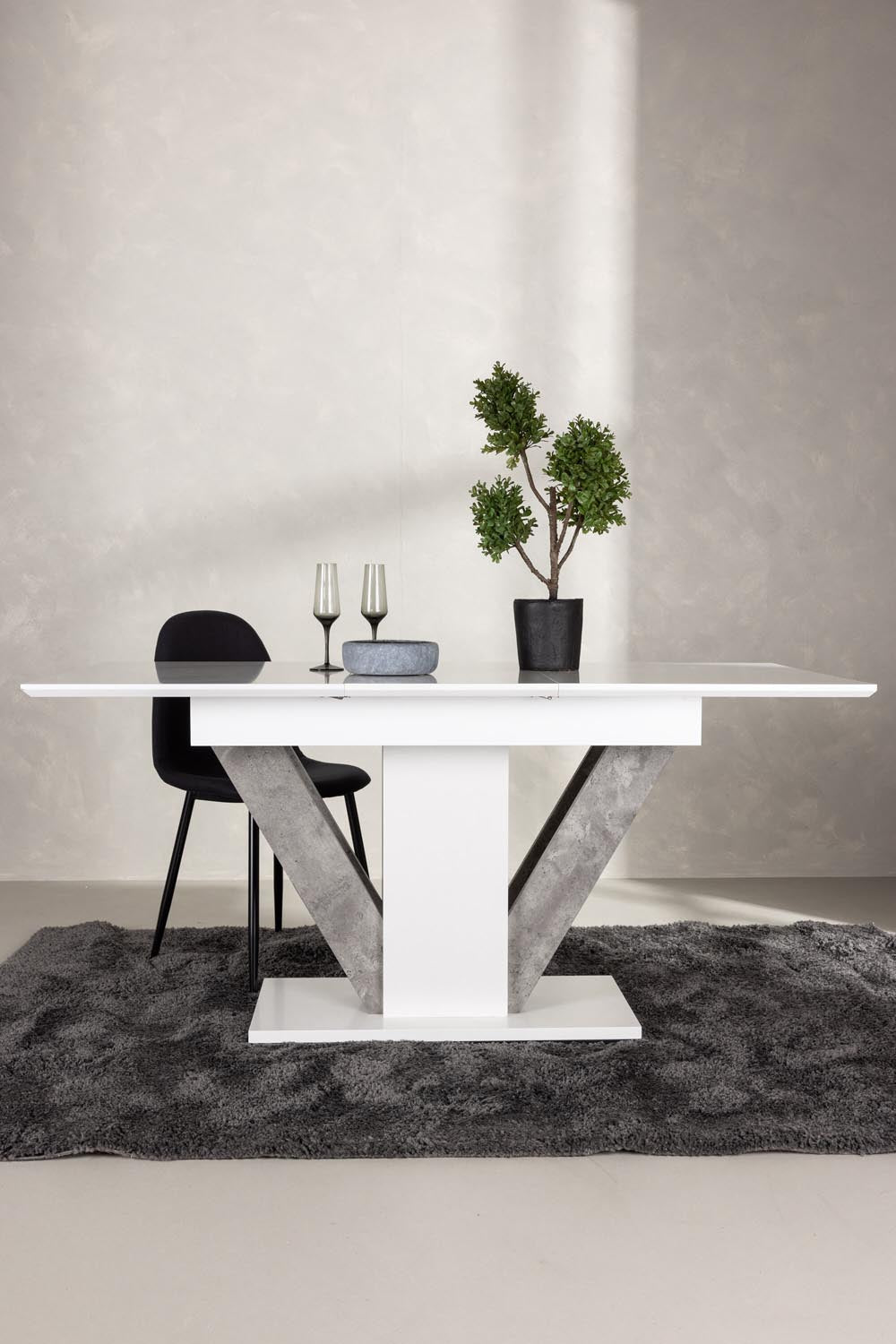 Disa Esstisch ausziehbar in Weiss präsentiert im Onlineshop von KAQTU Design AG. Esstisch ist von Venture Home