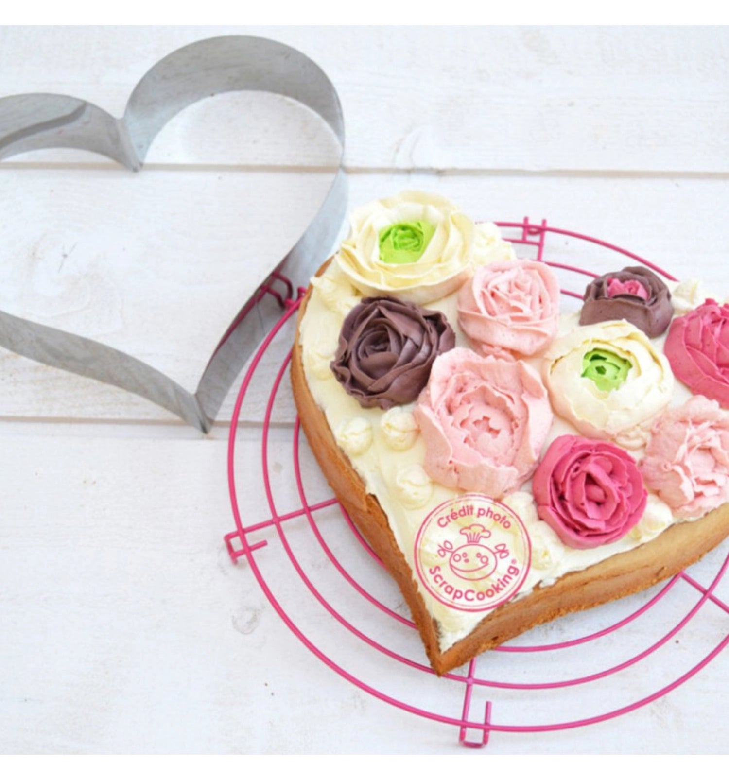 XXL Herz-Ausstechform aus Edelstahl (24x27 cm) für kreative Backideen. Ideal für besondere Anlässe, langlebig und leicht zu reinigen.