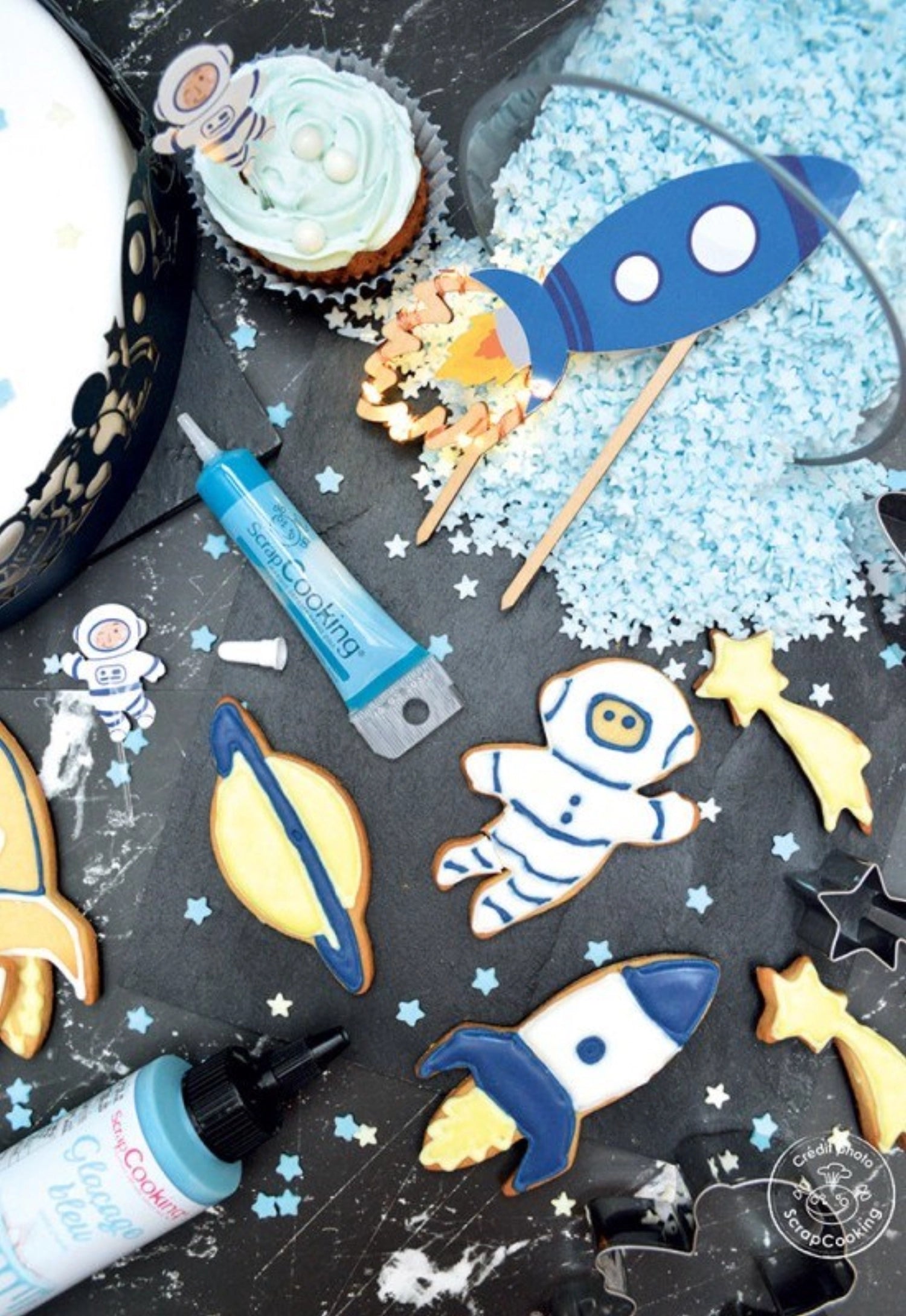 4-teiliges Ausstechformen-Set mit Raumfahrtmotiven: Raketen, Planeten und Sterne für fantasievolle Backideen und Spaß beim Backen.