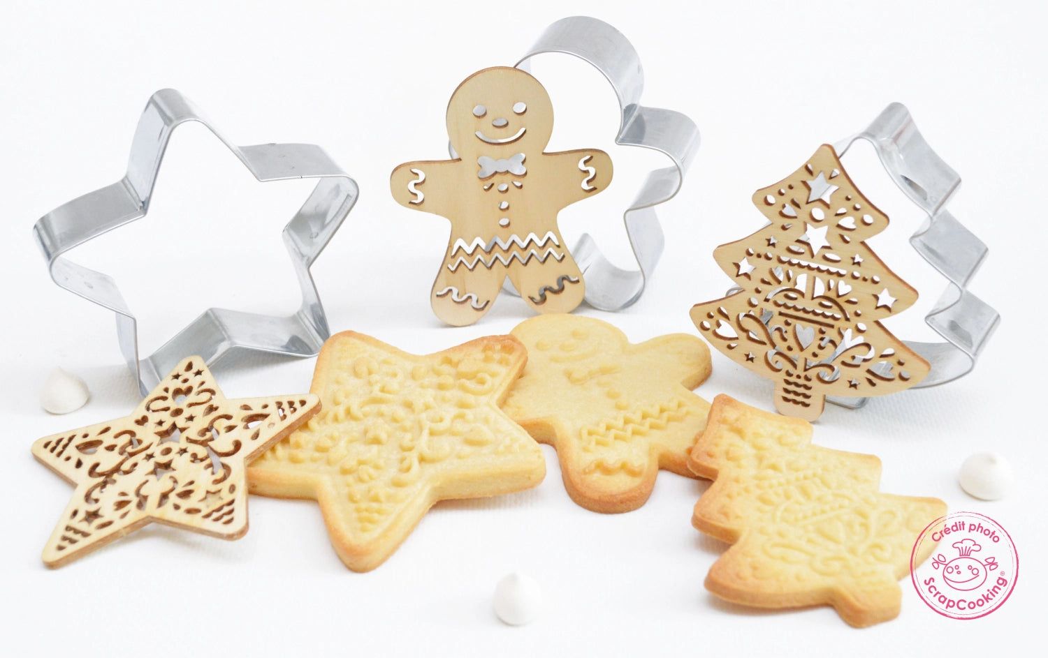 Stern-Ausstechform und Holzpräger von Scrap Cooking, perfekt zum Gestalten von festlichen Plätzchen und kreativen Backideen.