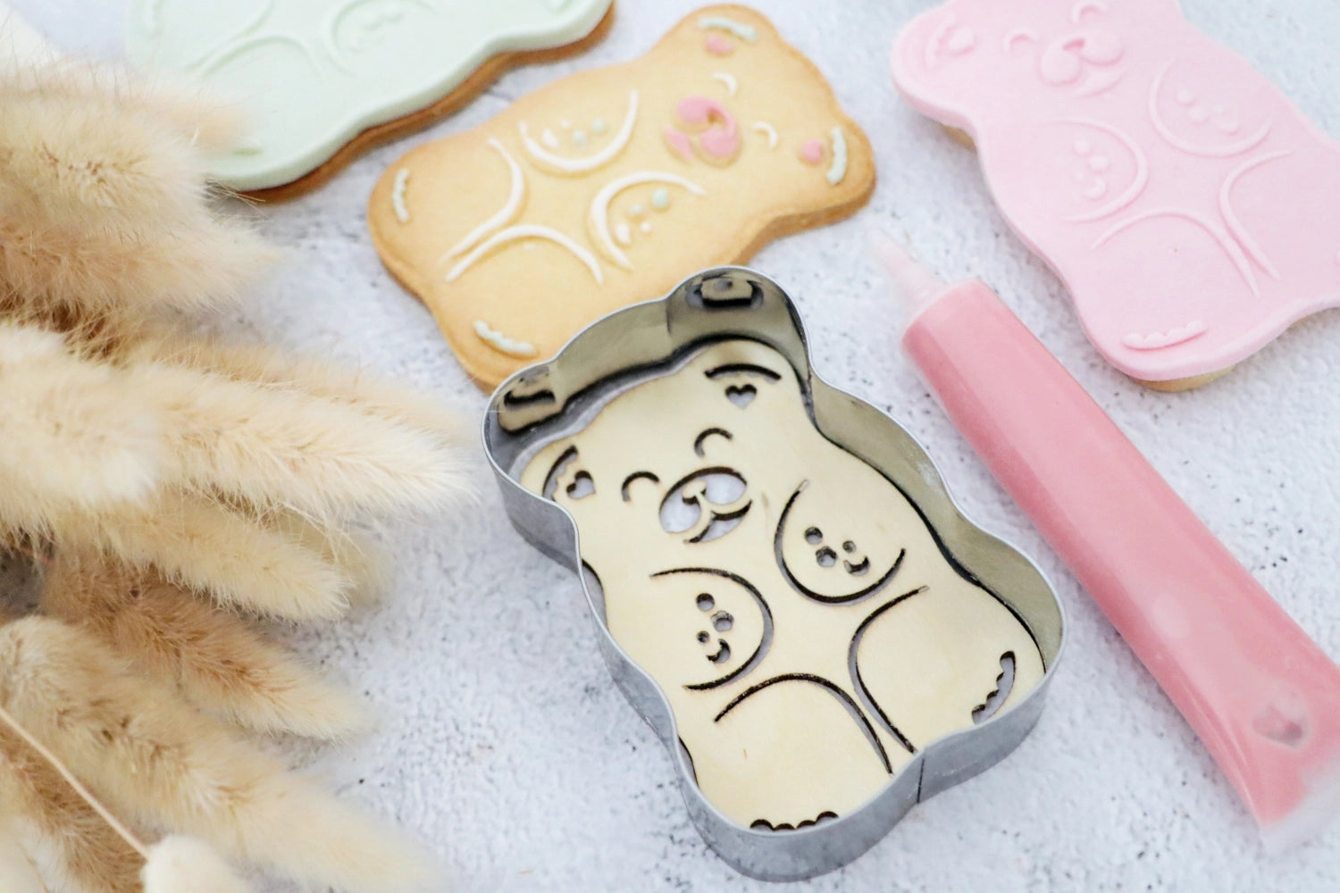 Cookie cutter and wooden embosser teddy bear