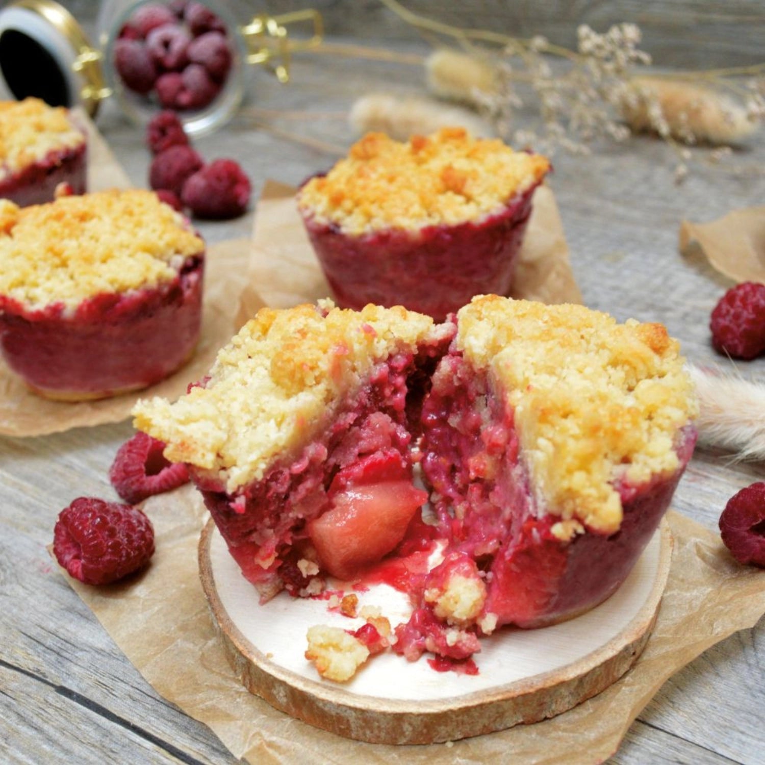 Bunte 6er Silikonbackform für Muffins in Pink von Scrap Cooking, ideal für kreative Backprojekte und einfache Reinigung.
