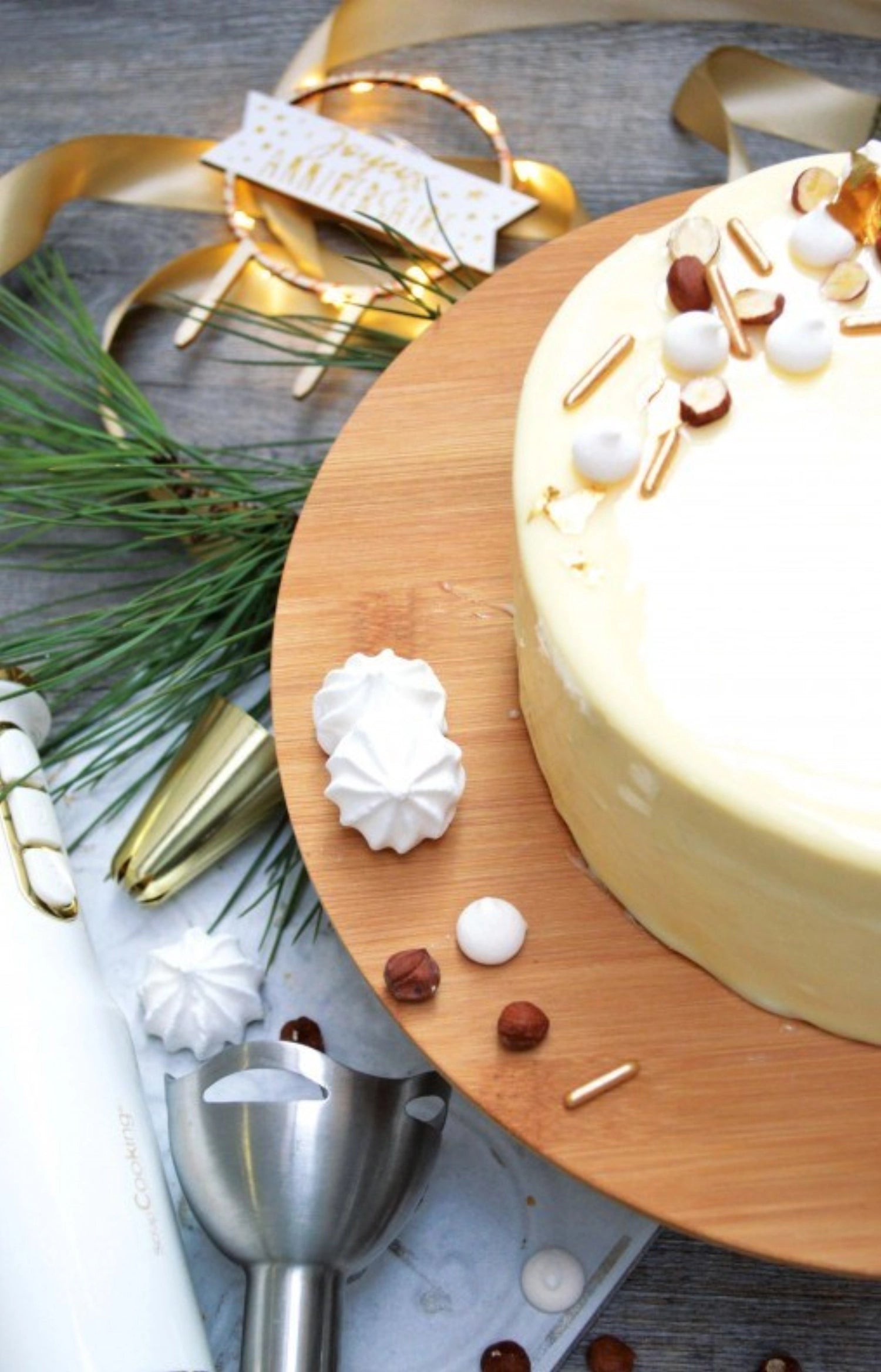 Entdecken Sie den Scrap Cooking 3-in-1 Handmixer: Mixen, schlagen und zerkleinern Sie mühelos mit diesem kompakten, langlebigen Küchengerät!