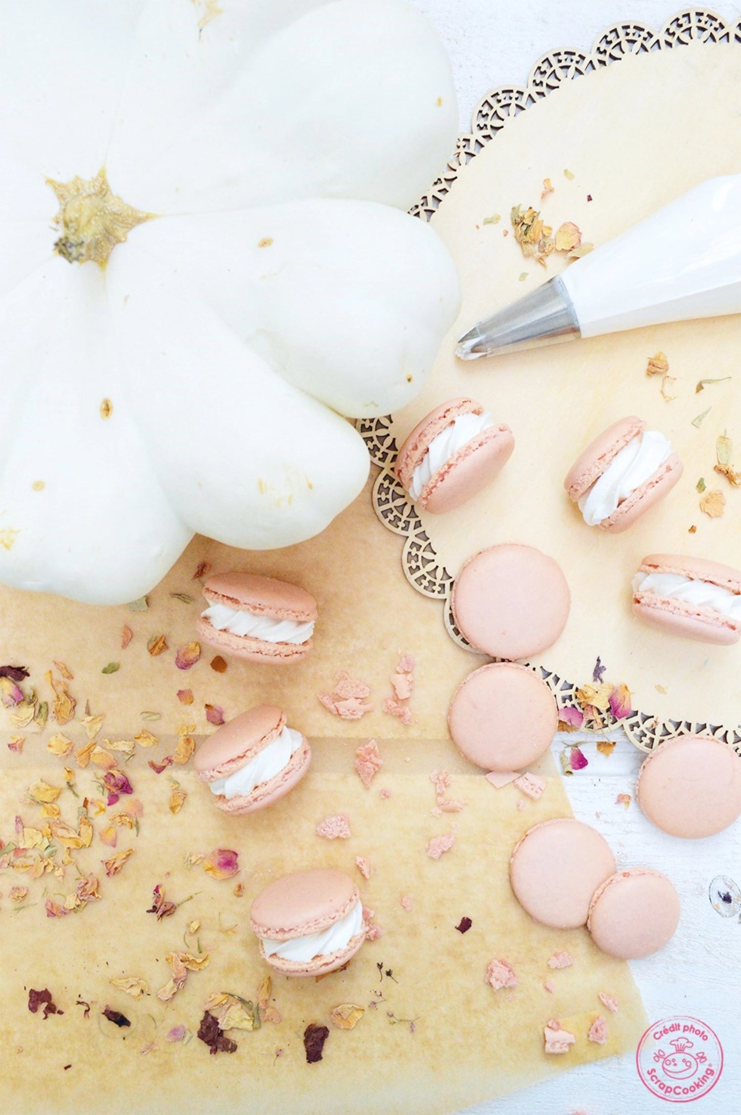 Verleihen Sie Ihren Backwaren mit der hochwertigen pastell-pinken Lebensmittelfarbe in Pulverform von Scrap Cooking eine elegante Note – perfekt für kreative Desserts!