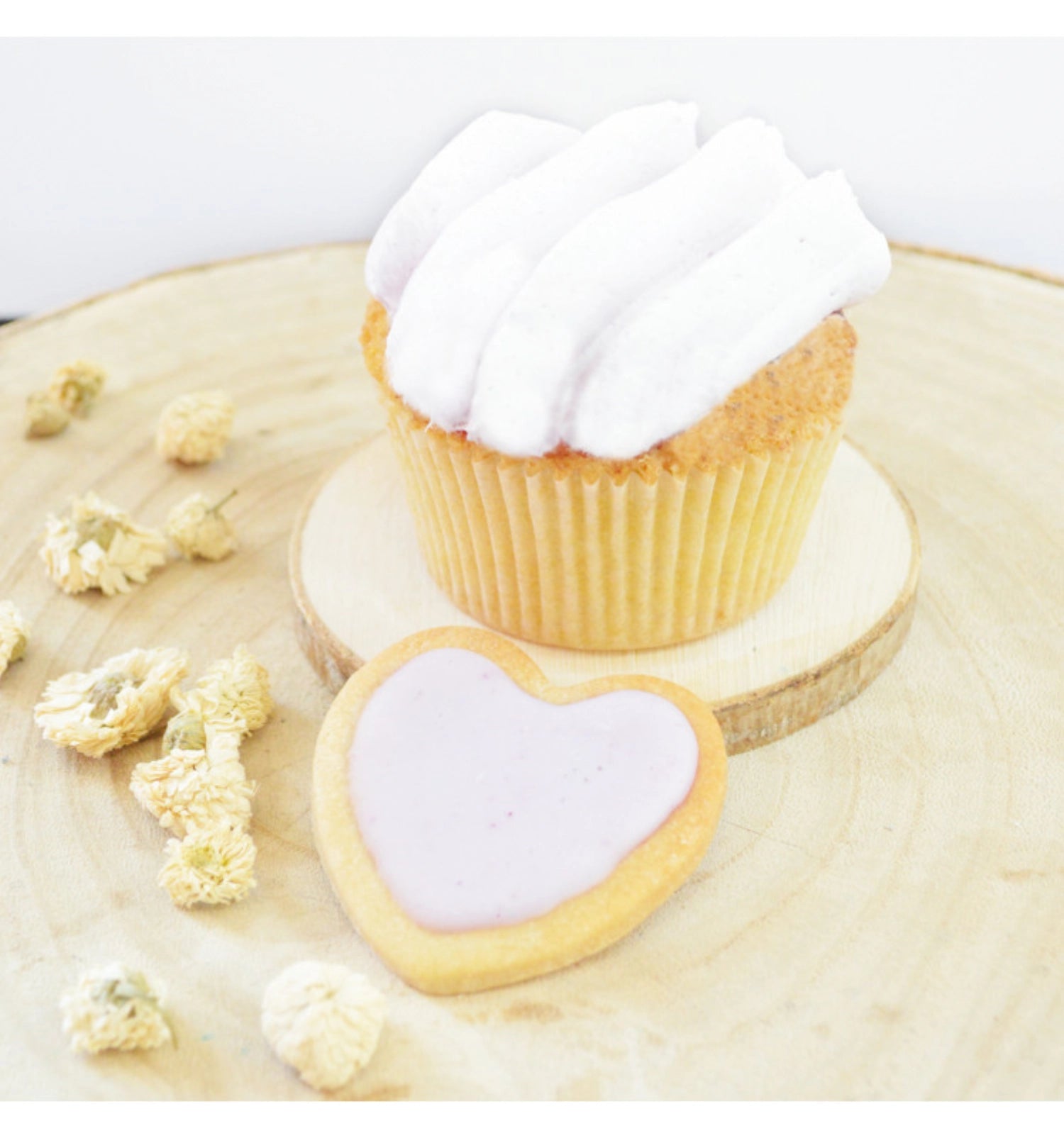 Entdecken Sie den natürlichen lila Farbstoff von Scrap Cooking (10g) für kreative, gesunde Rezepte. Ideal für Kuchen, Desserts und Getränke!