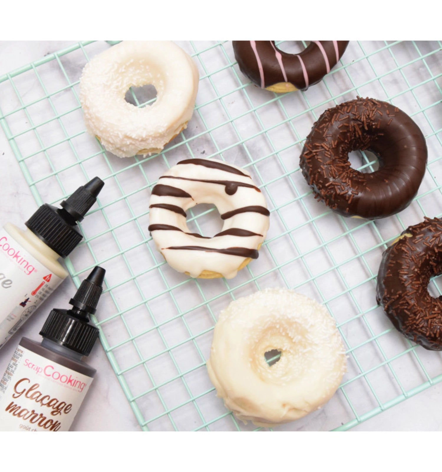 Schokoladengeschmacksglasur Drip Cake in Braun, 130g, ideal für kreative Backprojekte und zum Verfeinern von Desserts.