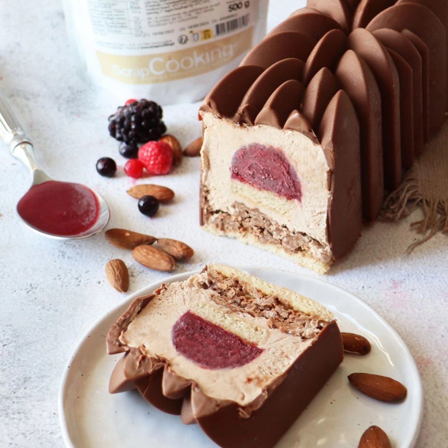 Leckeres Püree aus einer Mischung roter Früchte, ideal zum Verfeinern von Speisen und Getränken, 500g von Scrap Cooking.
