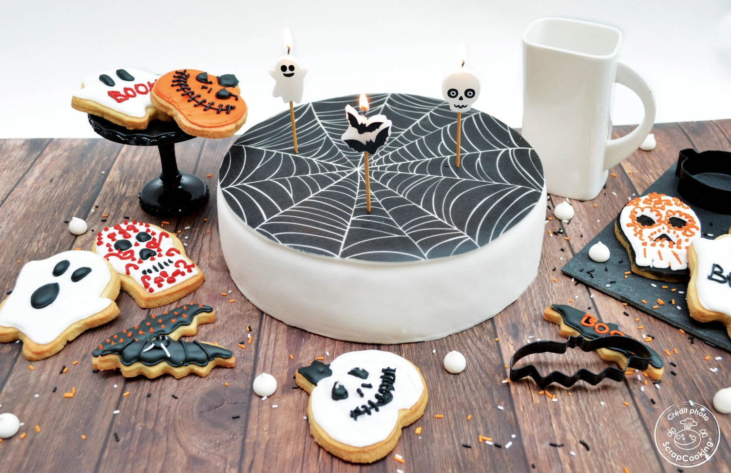 Schaffen Sie mit den 8 Halloween-Kerzen von Scrap Cooking eine unvergessliche Atmosphäre! Hochwertiges Wachs garantiert sauberes Brennen und stimmungsvolles Licht.