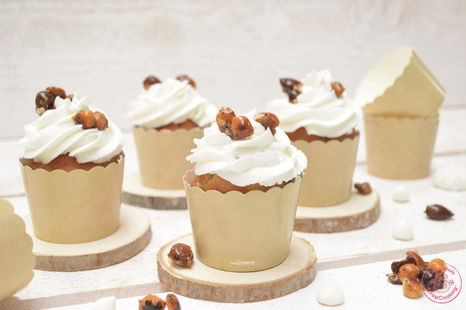 Verleihen Sie Ihren Backkreationen mit dem 25er Set Cupcake Förmchen von Scrap Cooking eine besondere Note – ideal für jede Feier!