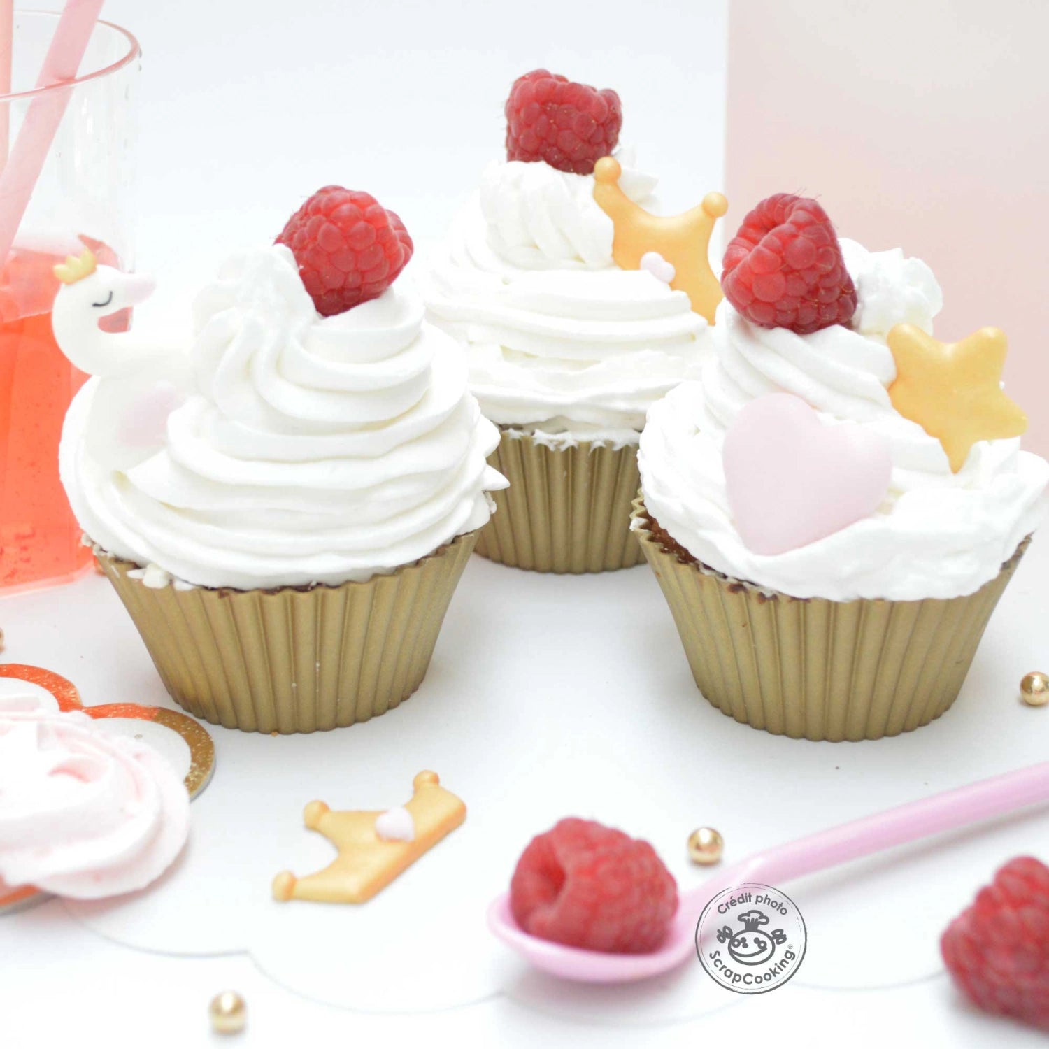 6 pieces. Sugar decoration princess