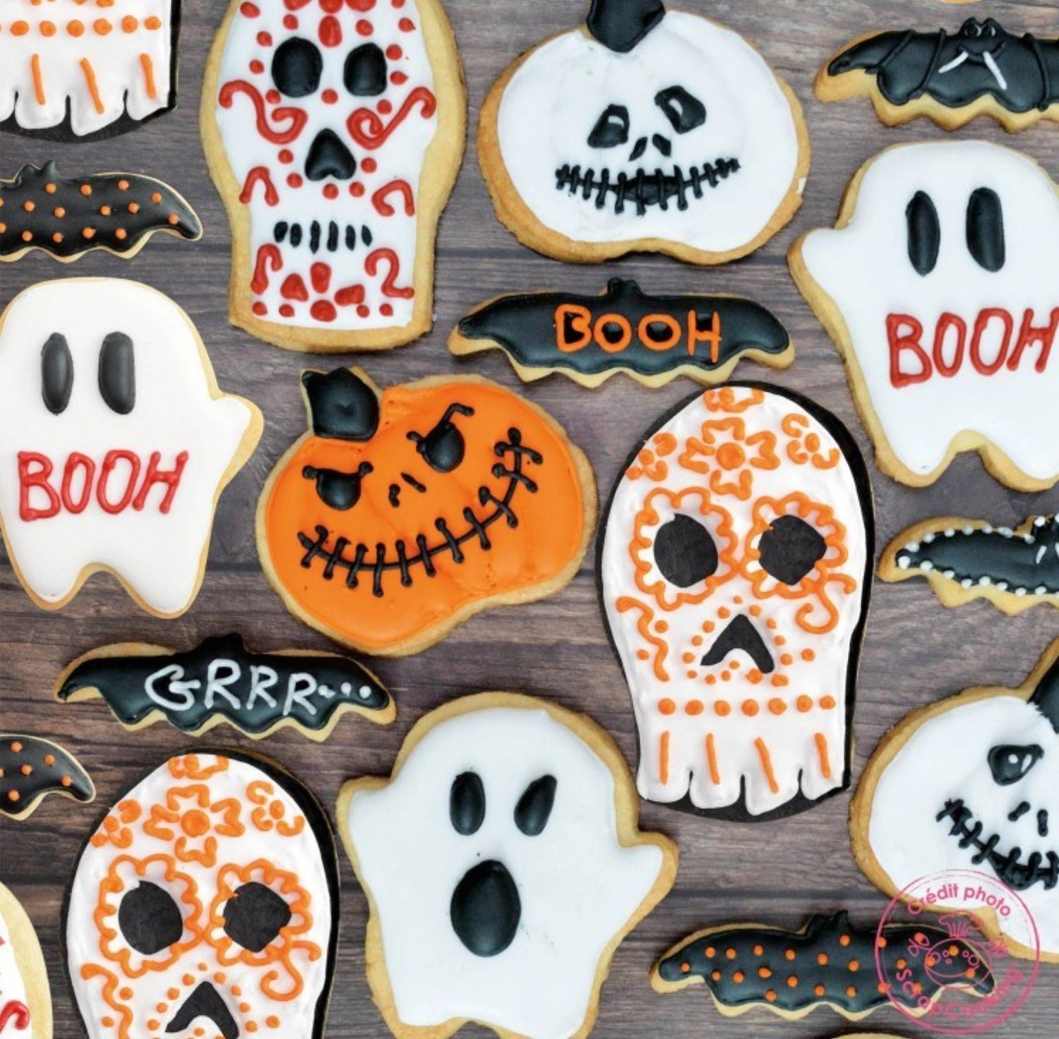 Bunte Schokostifte von Scrap Cooking für Halloween, ideal zum kreativen Verzieren von Süßigkeiten und Snacks. Inhalt: 4x25g.