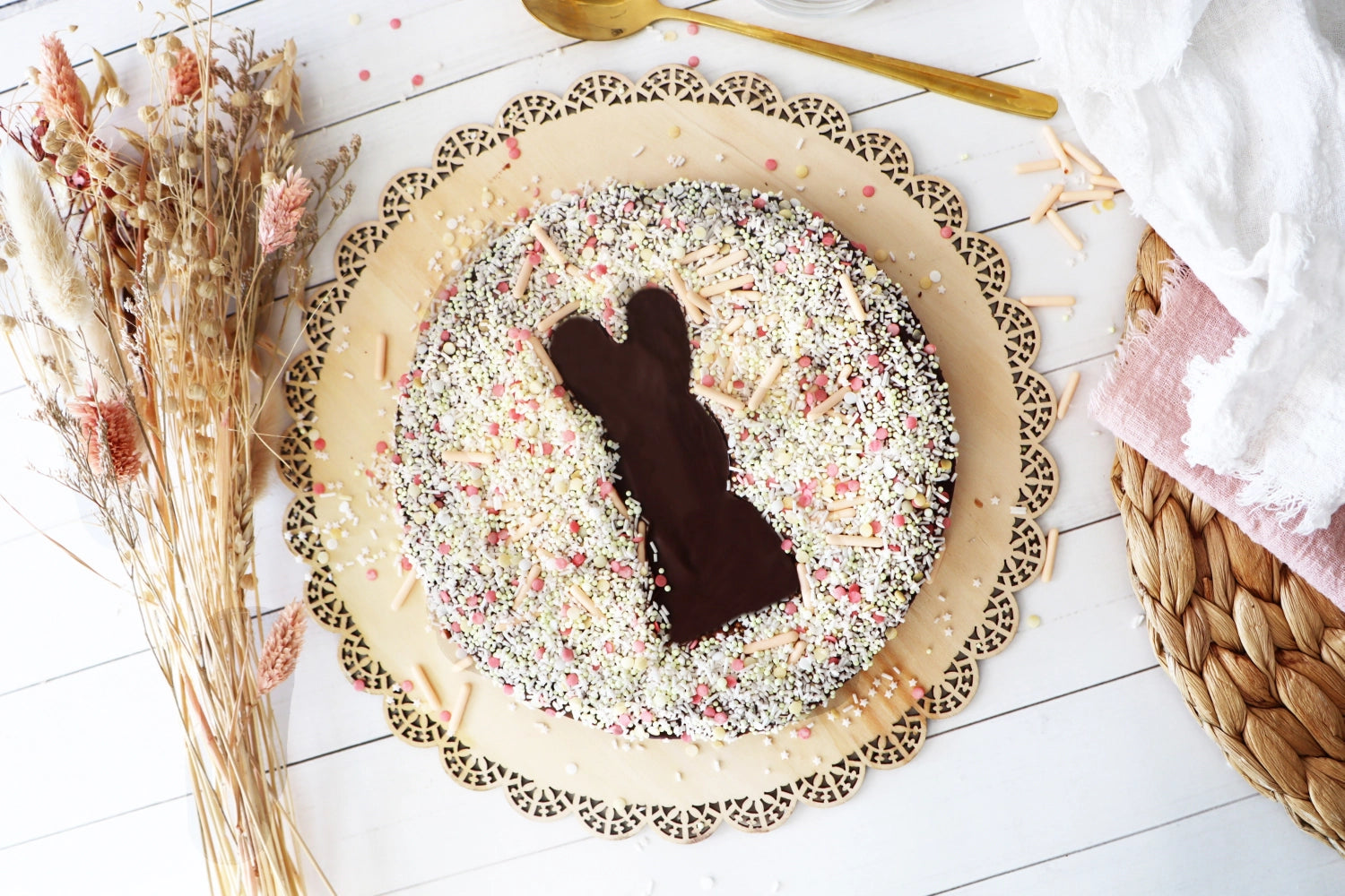 Bunte Deko Zucker Mix in Pfirsichfarbe, 70g, ideal für kreative Backprojekte und zur Verschönerung von Desserts.