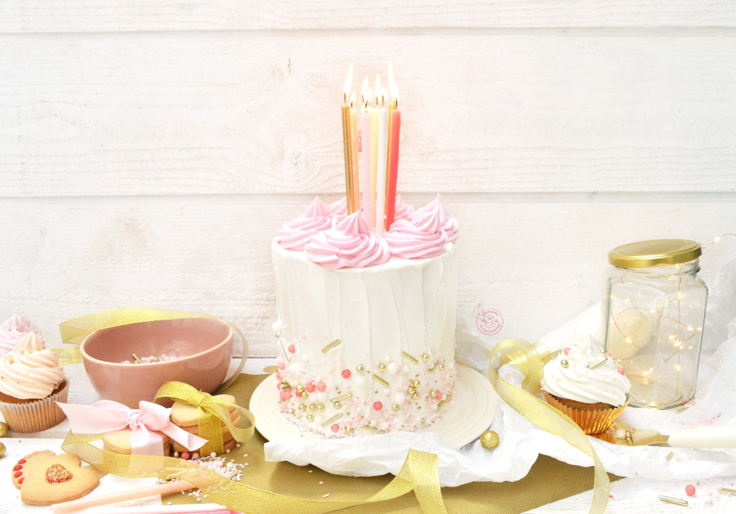 Deko Zucker Mix in Roségold, 70g, ideal für kreative Backprojekte und zur Verschönerung von Desserts und Süßspeisen.