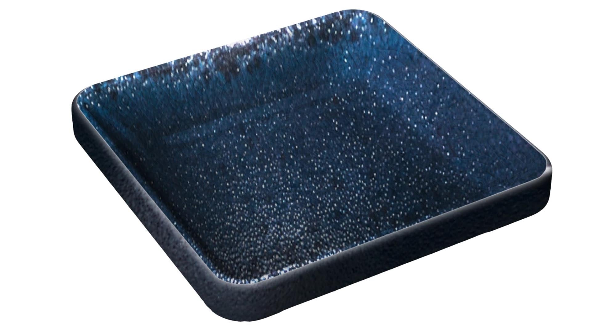 Entdecken Sie die elegante Playground NARA Schale fl. eckig schwarz 9x9cm von Schönwald. Ideal für Snacks, Dips und kleine Beilagen. Spülmaschinenfest und mikrowellengeeignet.