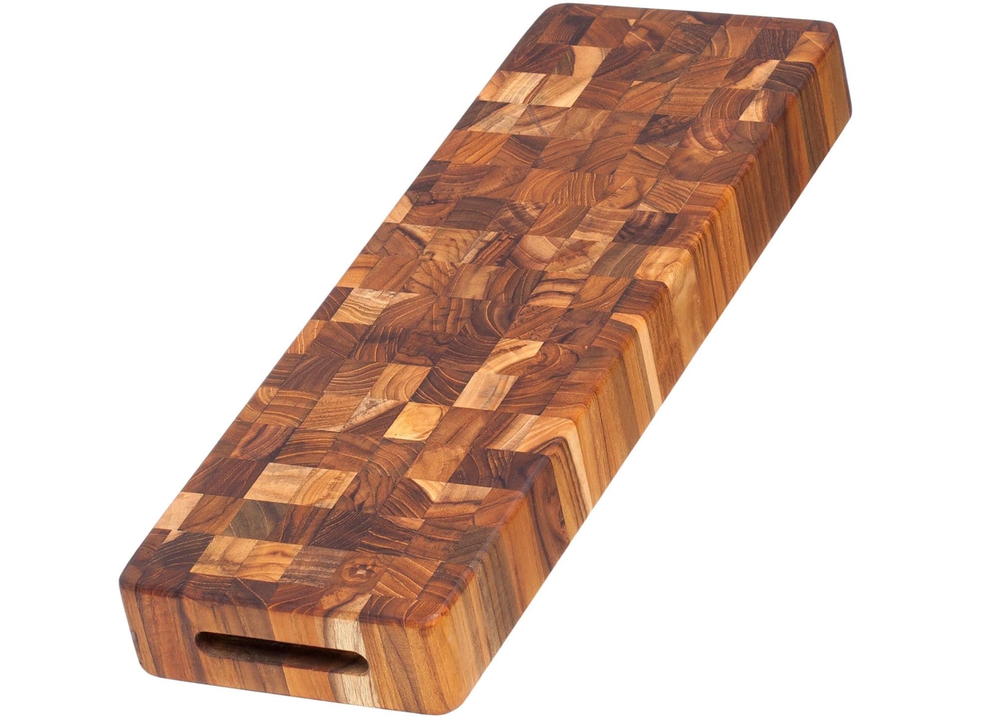 Elegantes Teak Käsebrett (46x15x5 cm) von Teak Haus: robust, antibakteriell, ideal für Käse & Delikatessen.