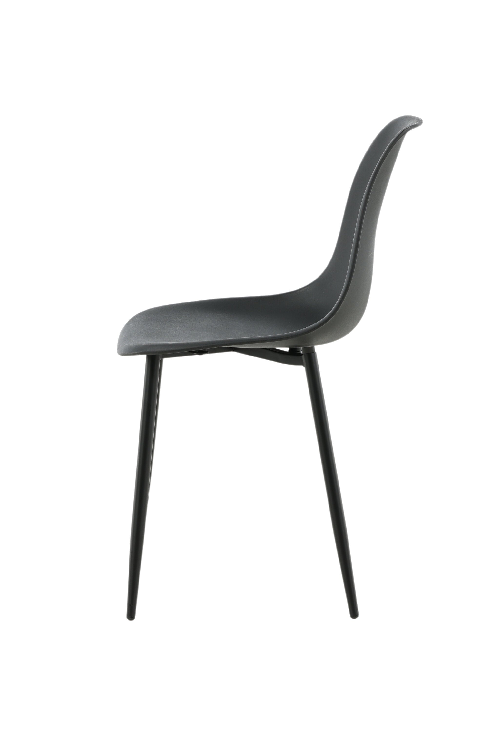 Polar Stuhl Plastic in Schwarz präsentiert im Onlineshop von KAQTU Design AG. Stuhl ist von Venture Home