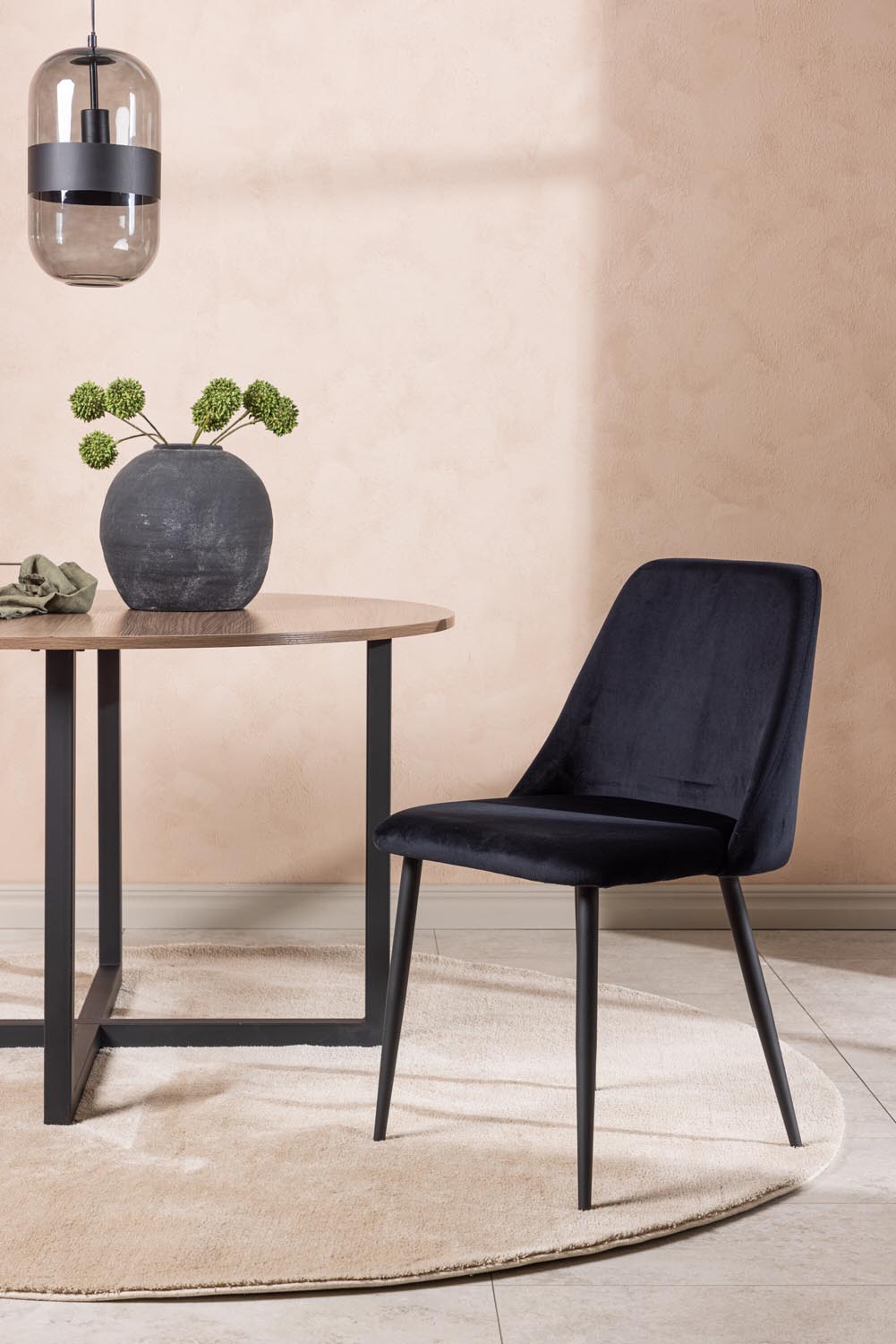 Night Stuhl in Schwarz präsentiert im Onlineshop von KAQTU Design AG. Stuhl ist von Venture Home