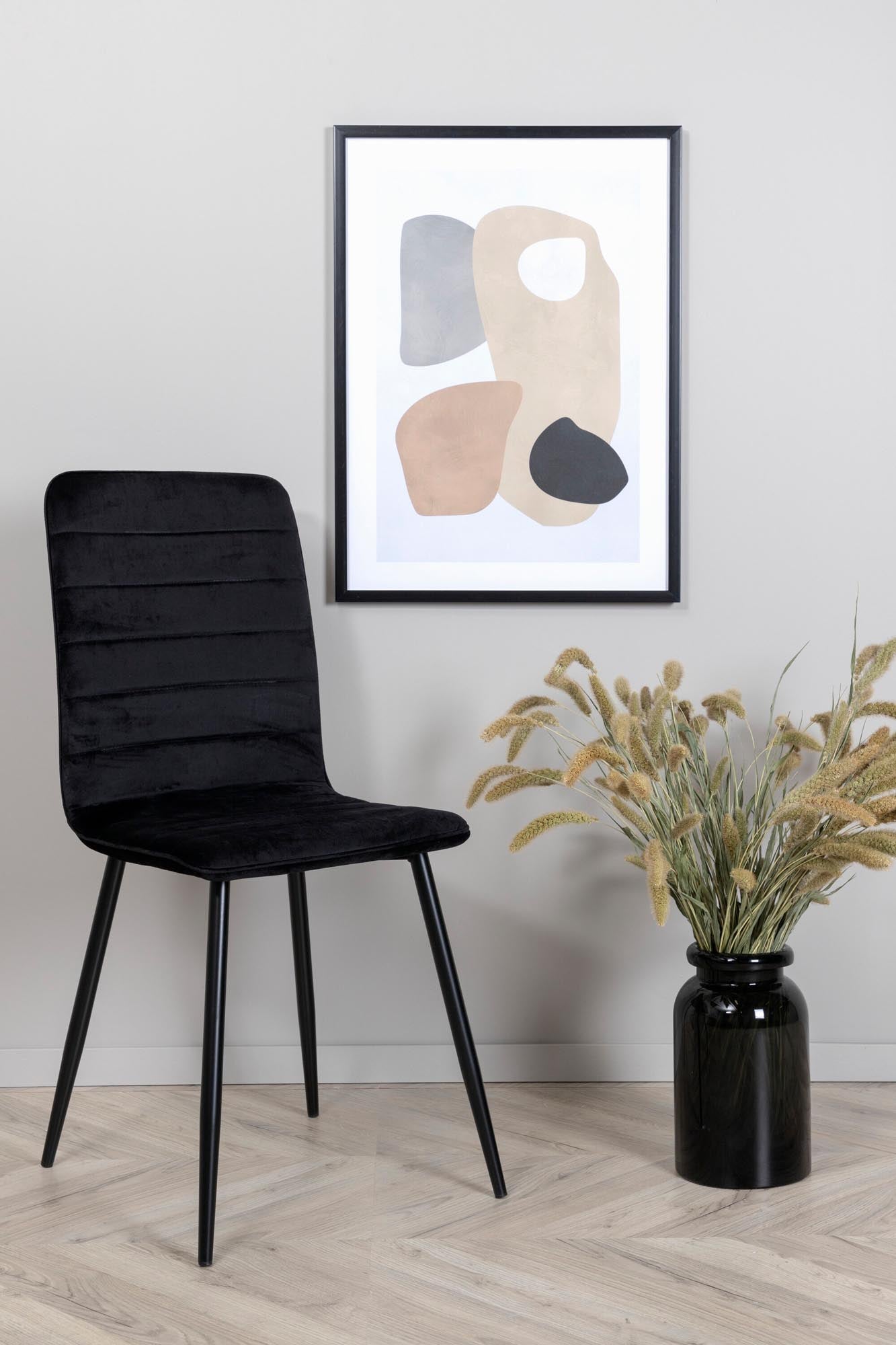 Windu Stuhl in Schwarz präsentiert im Onlineshop von KAQTU Design AG. Stuhl ist von Venture Home